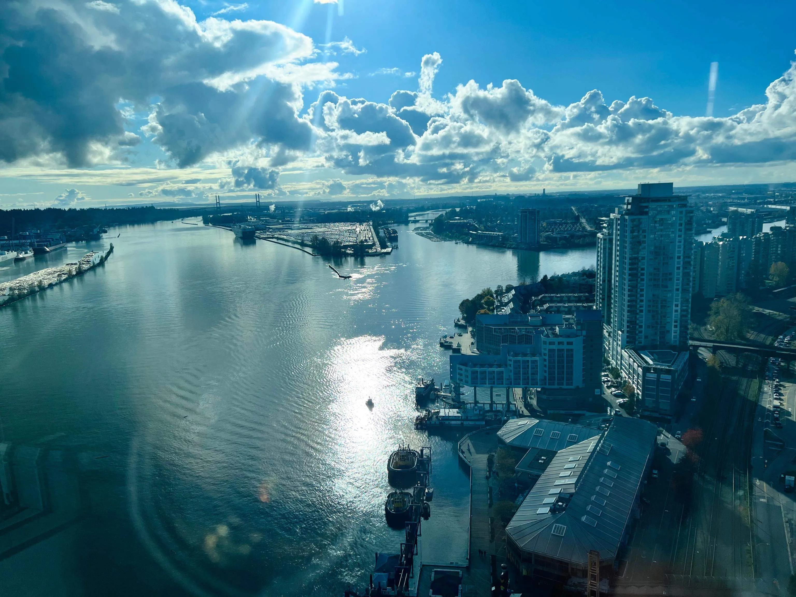 2108 680 Quayside Drive