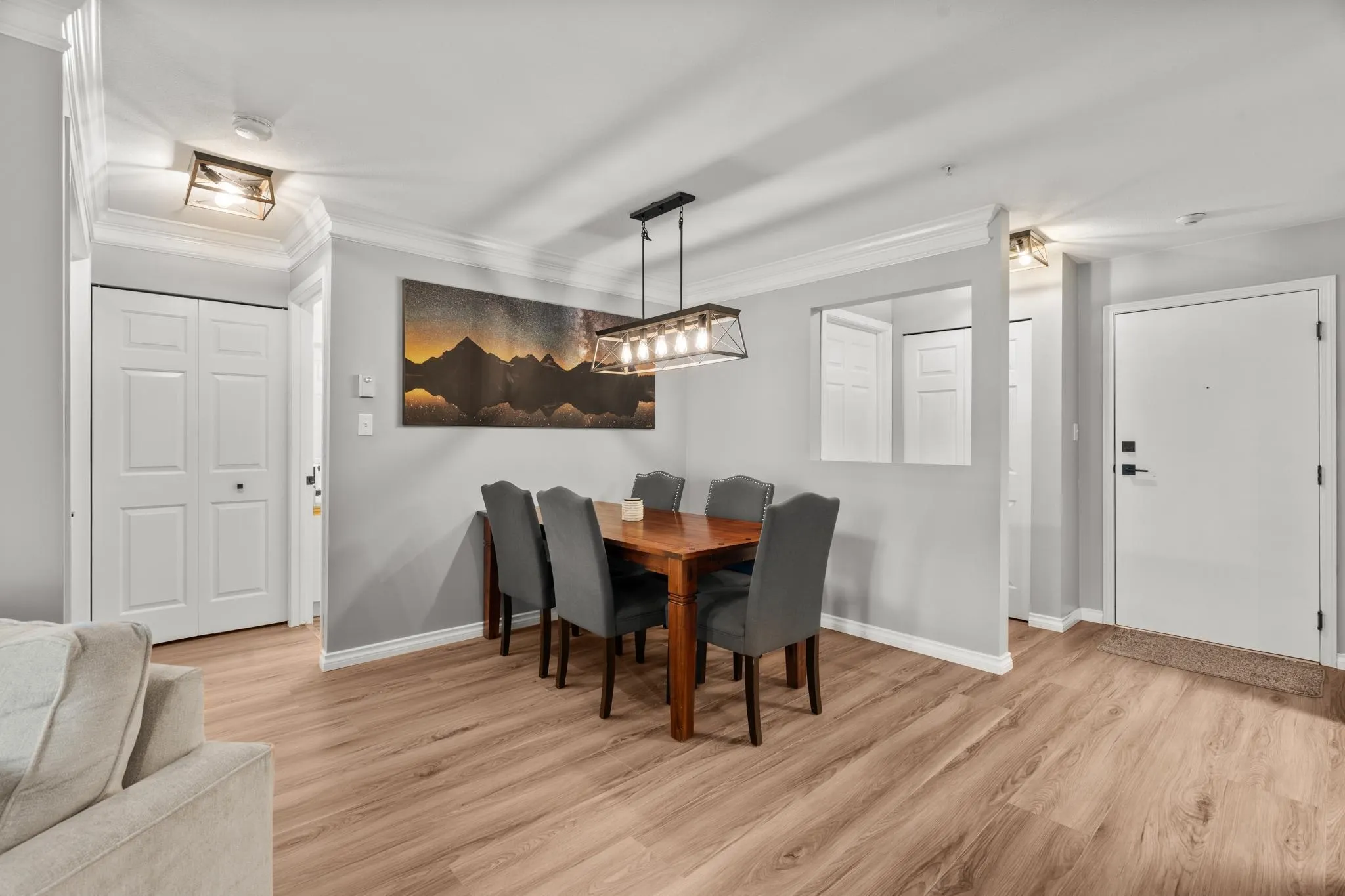208 20881 56 Avenue
