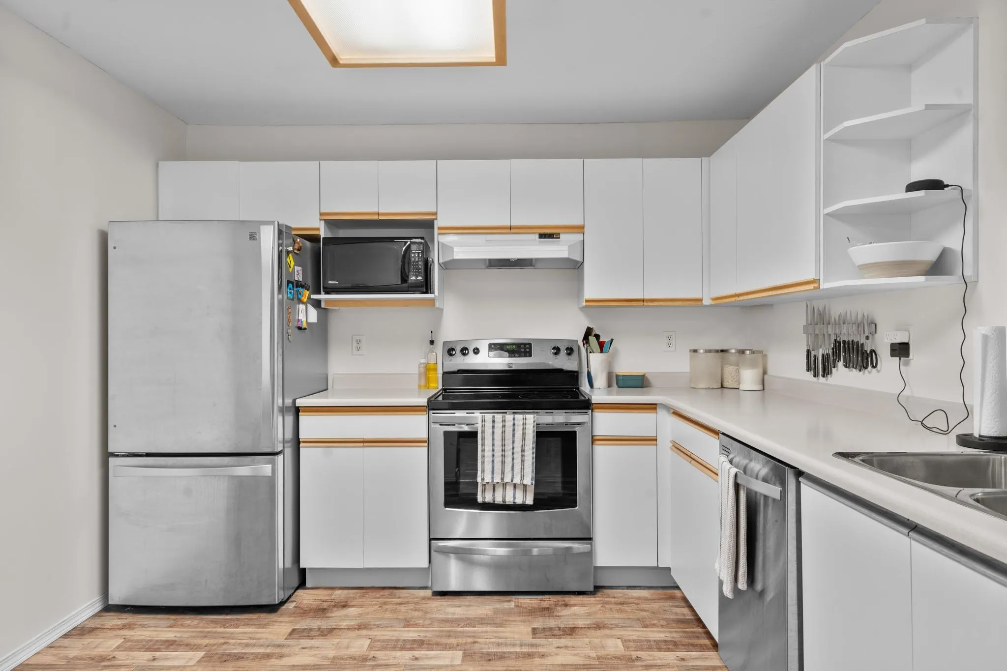 208 20881 56 Avenue