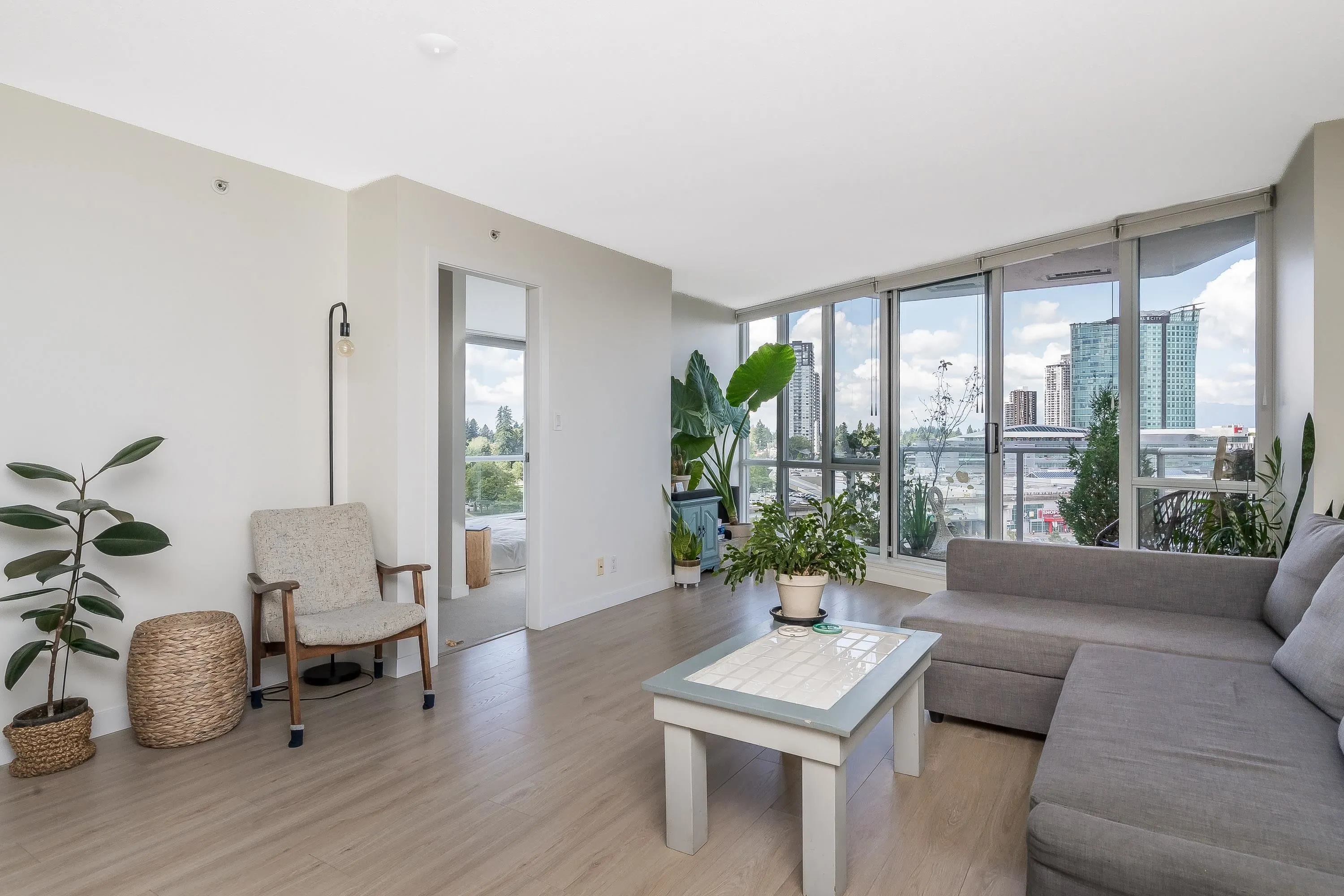 1102 13618 100 Avenue