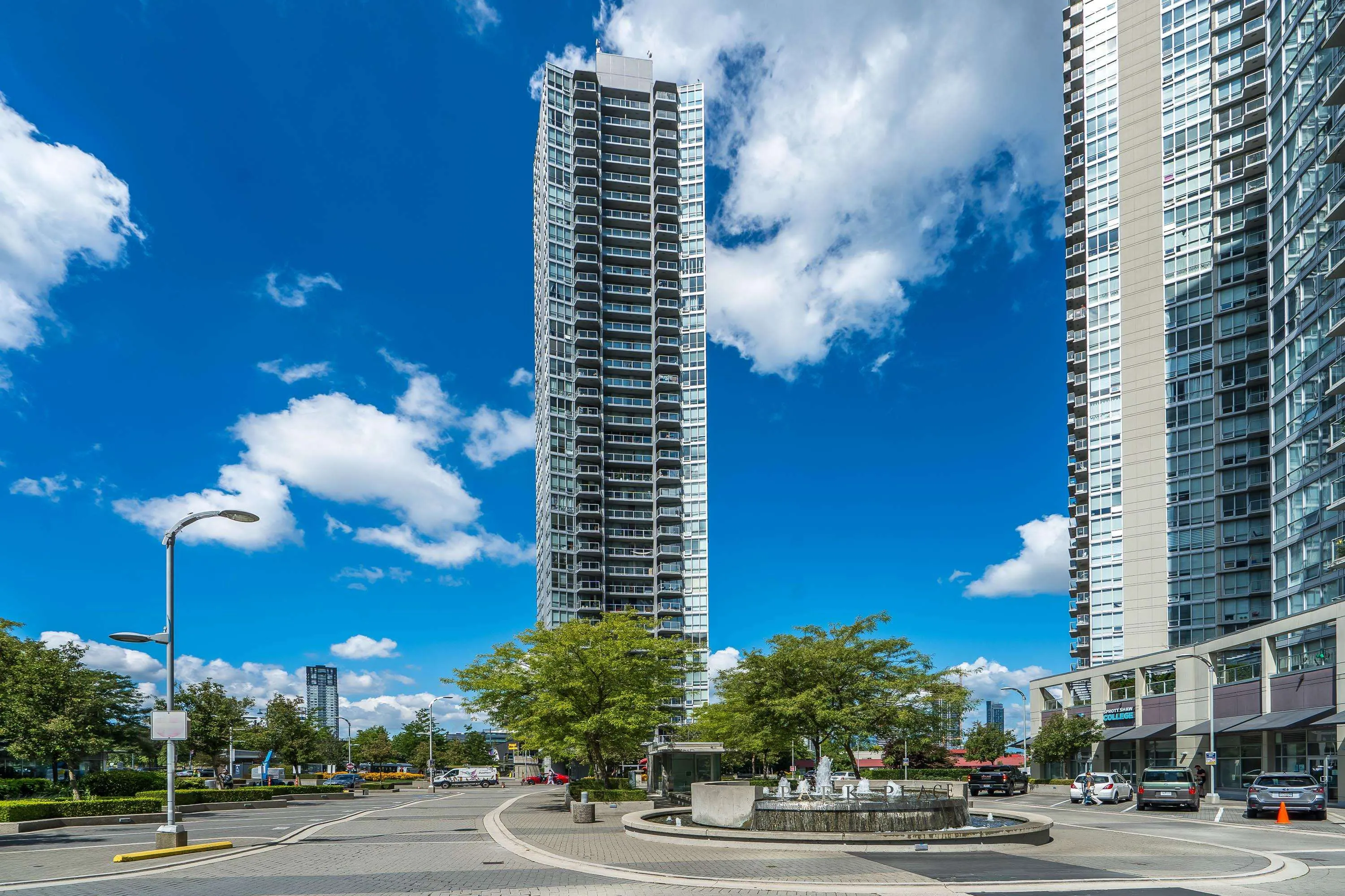 1102 13618 100 Avenue
