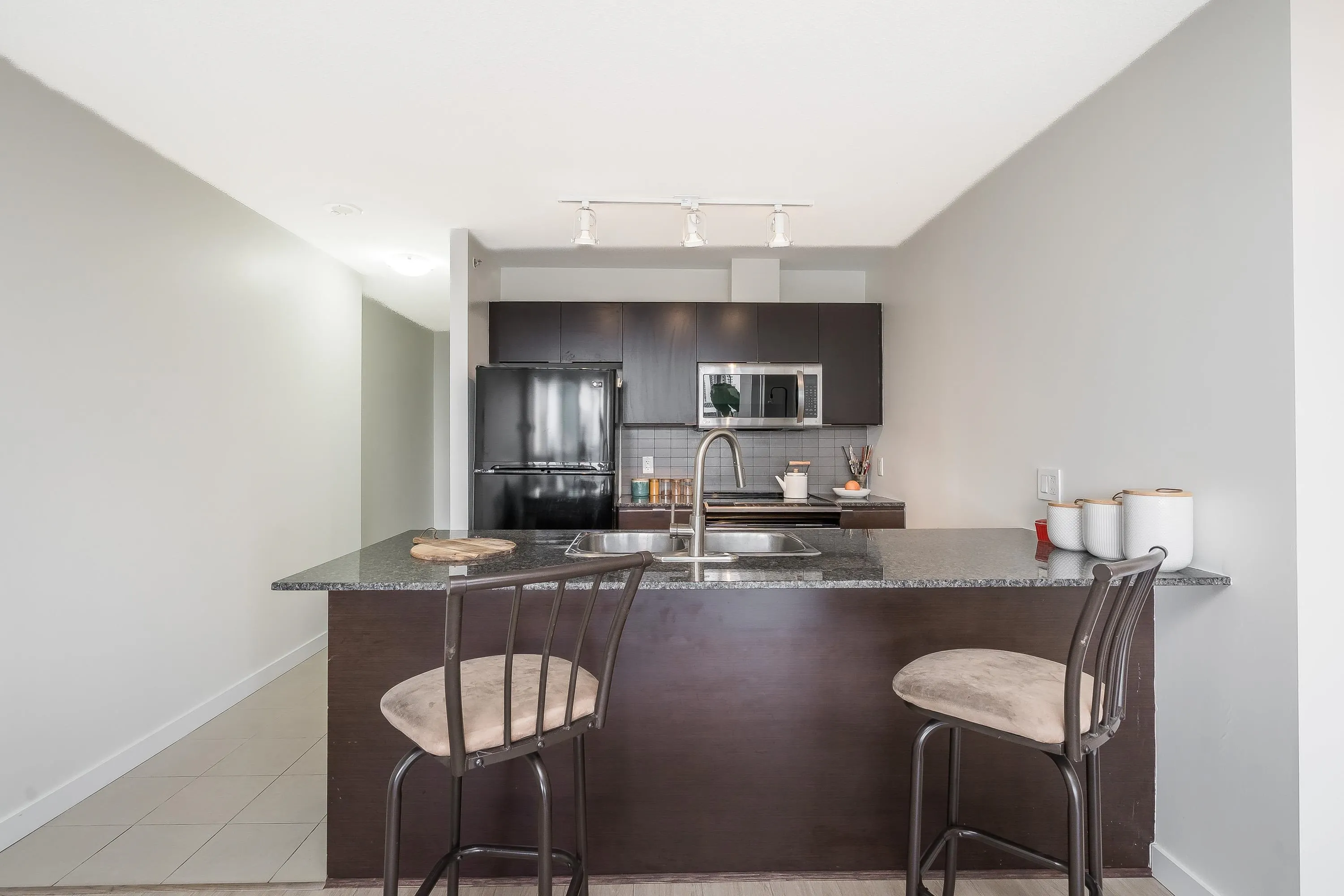 1102 13618 100 Avenue