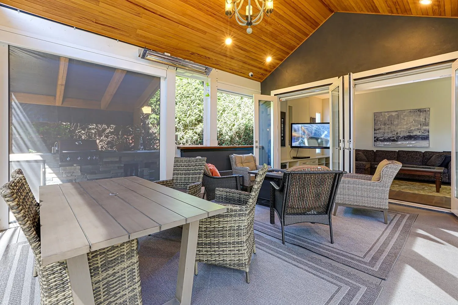 829 Laird Court