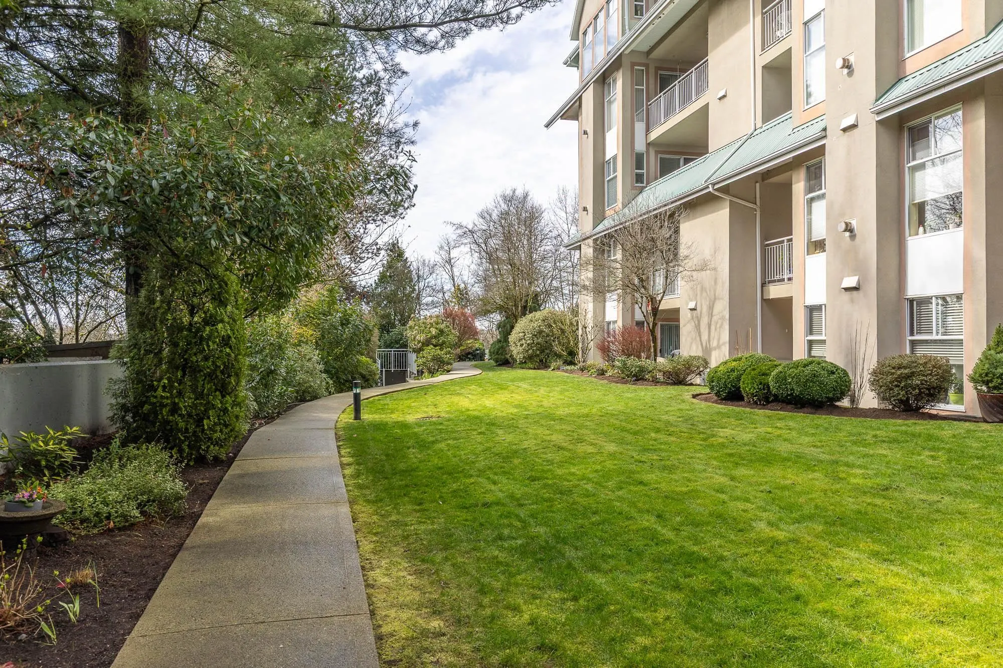 412 11609 227th Street