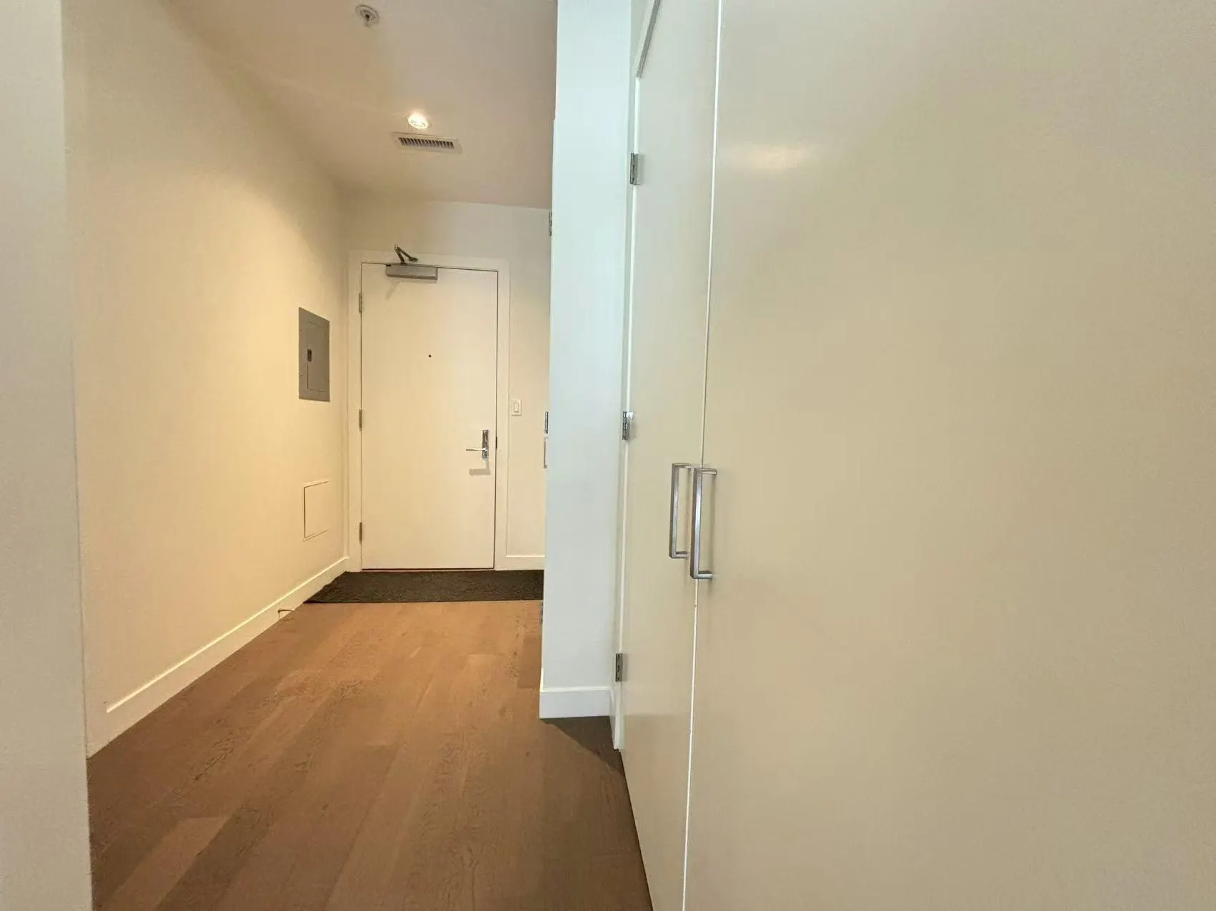 10x 9080 University Crescent