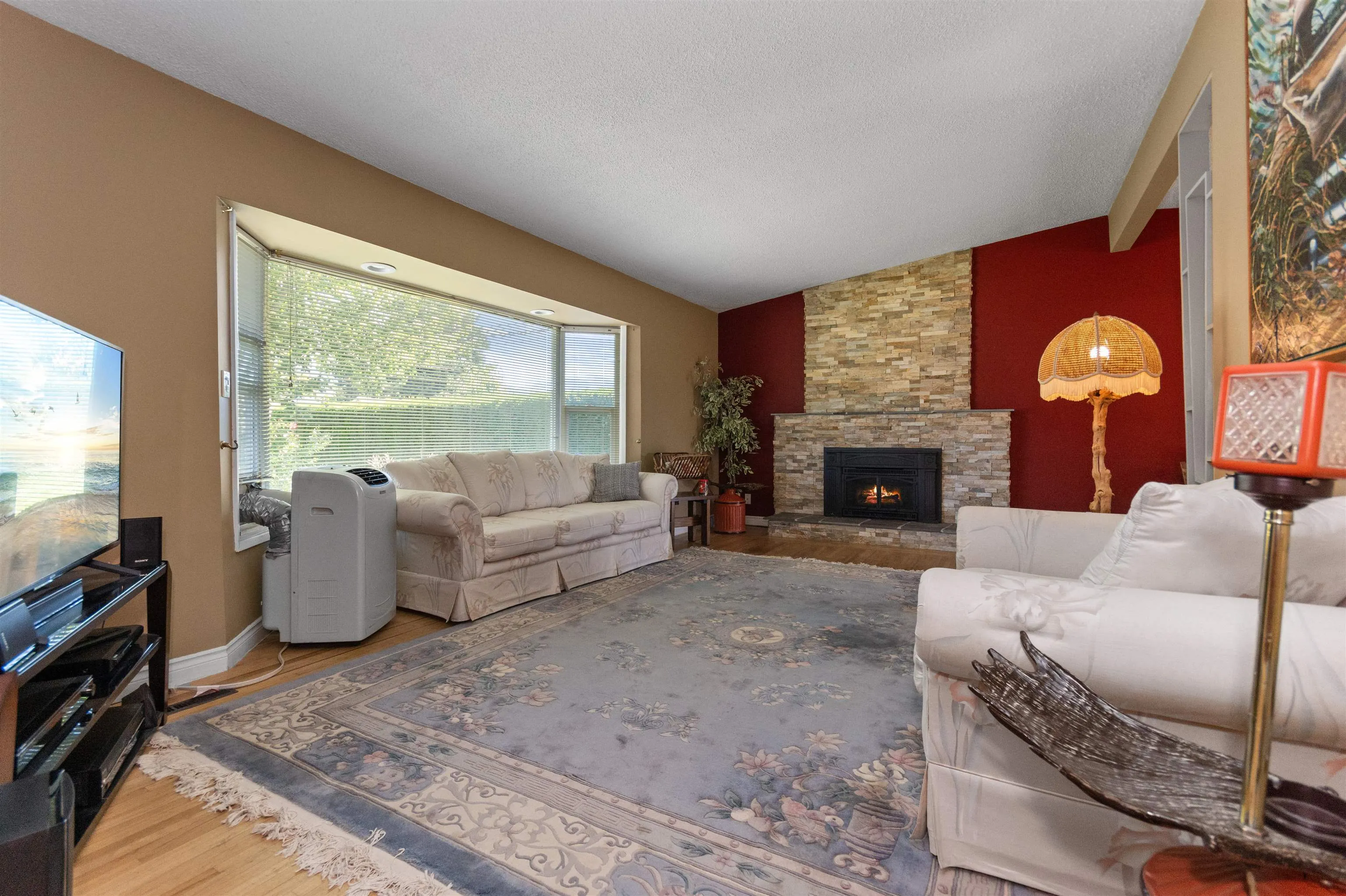 9565 Carleton Street