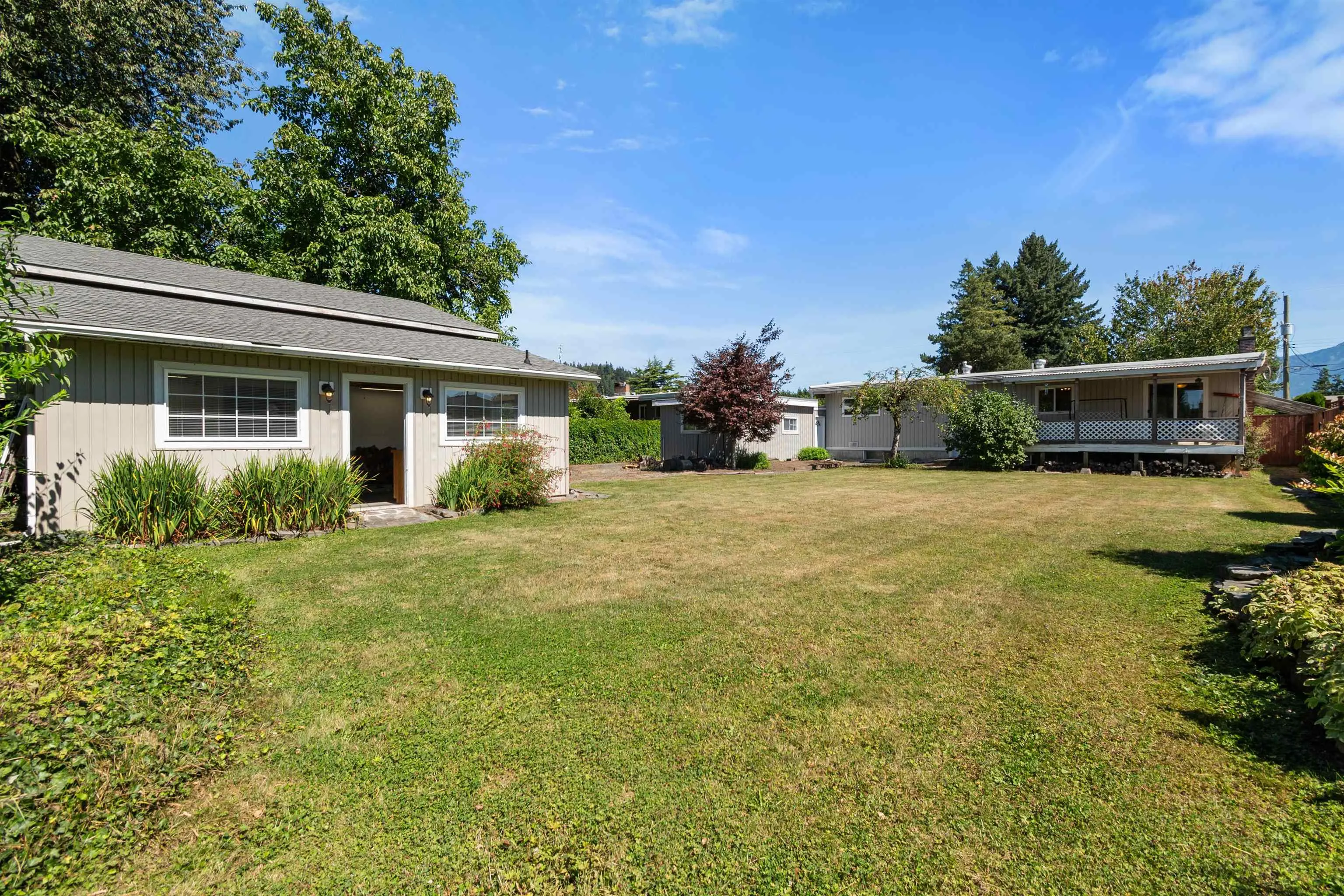 9565 Carleton Street