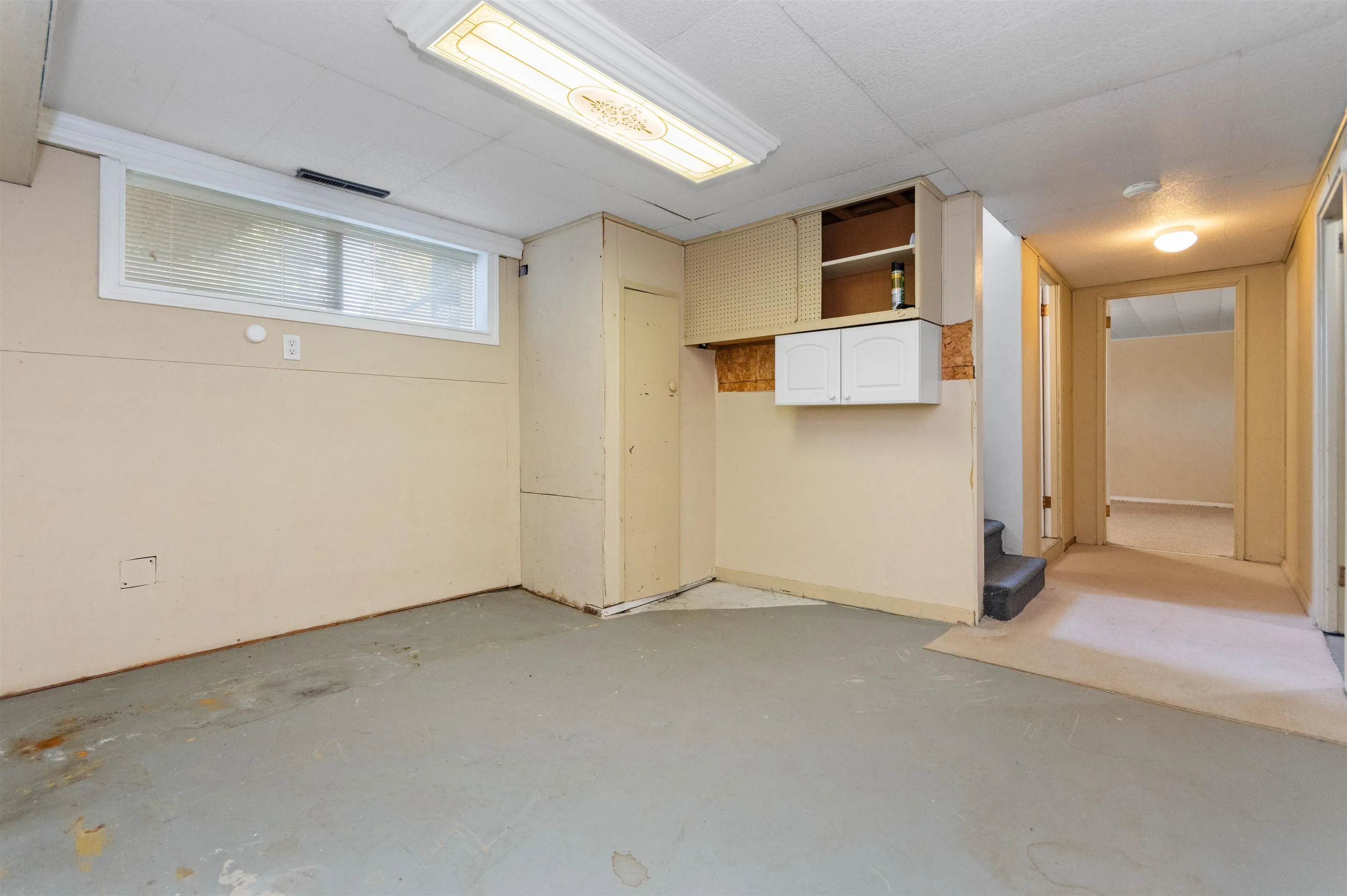 9565 Carleton Street