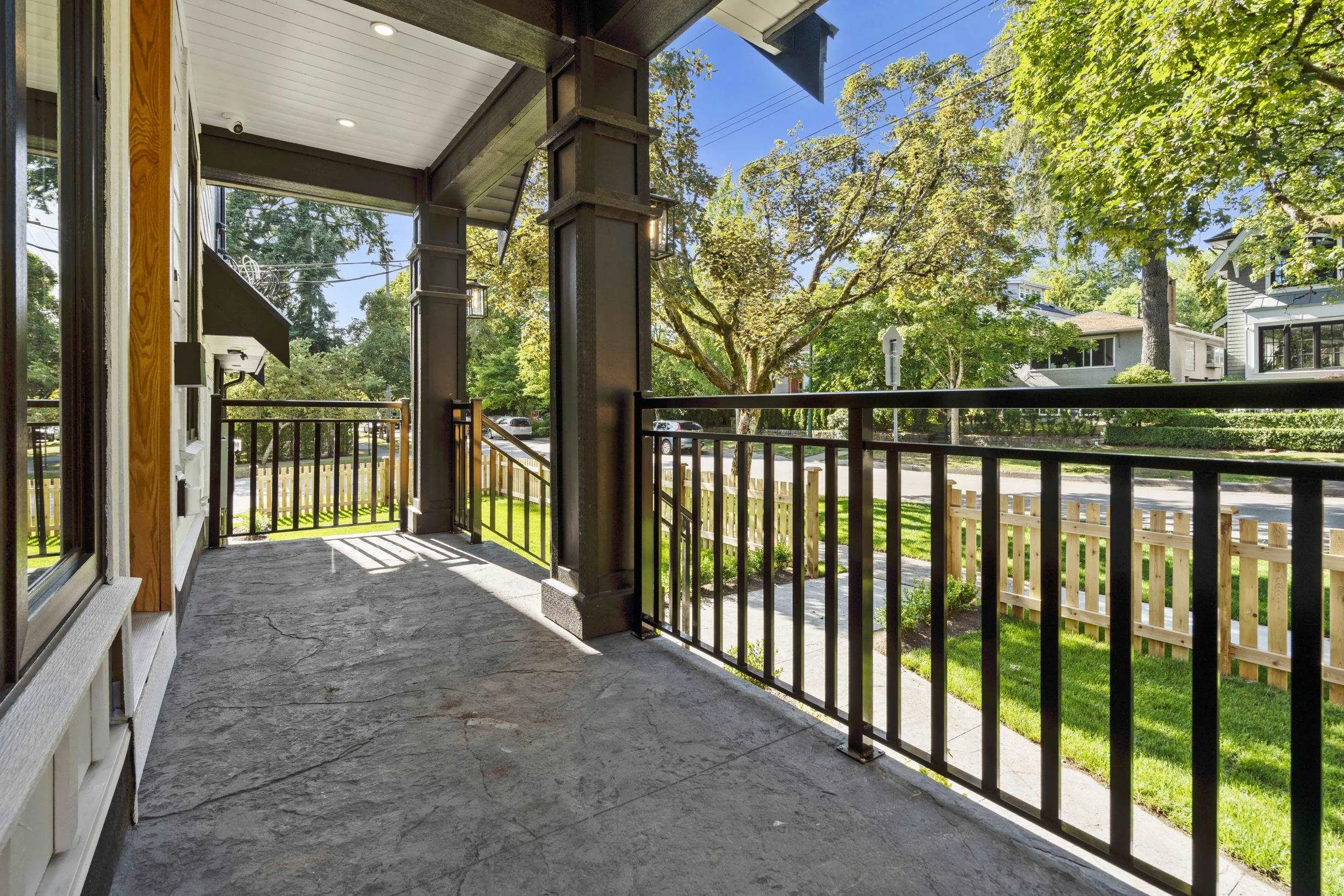 3218 W 39th