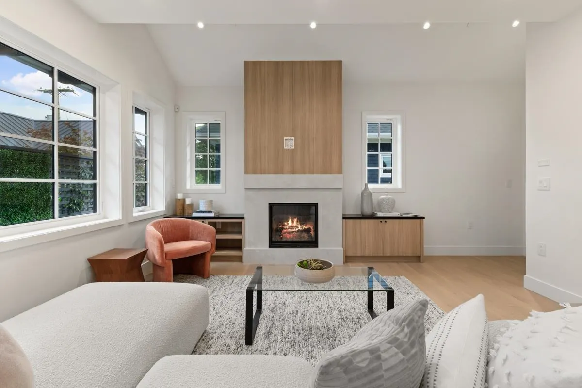 231 W 15th Avenue