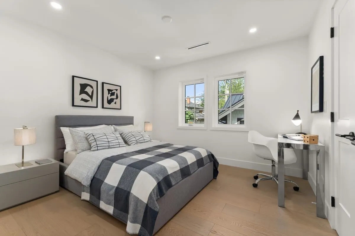 231 W 15th Avenue