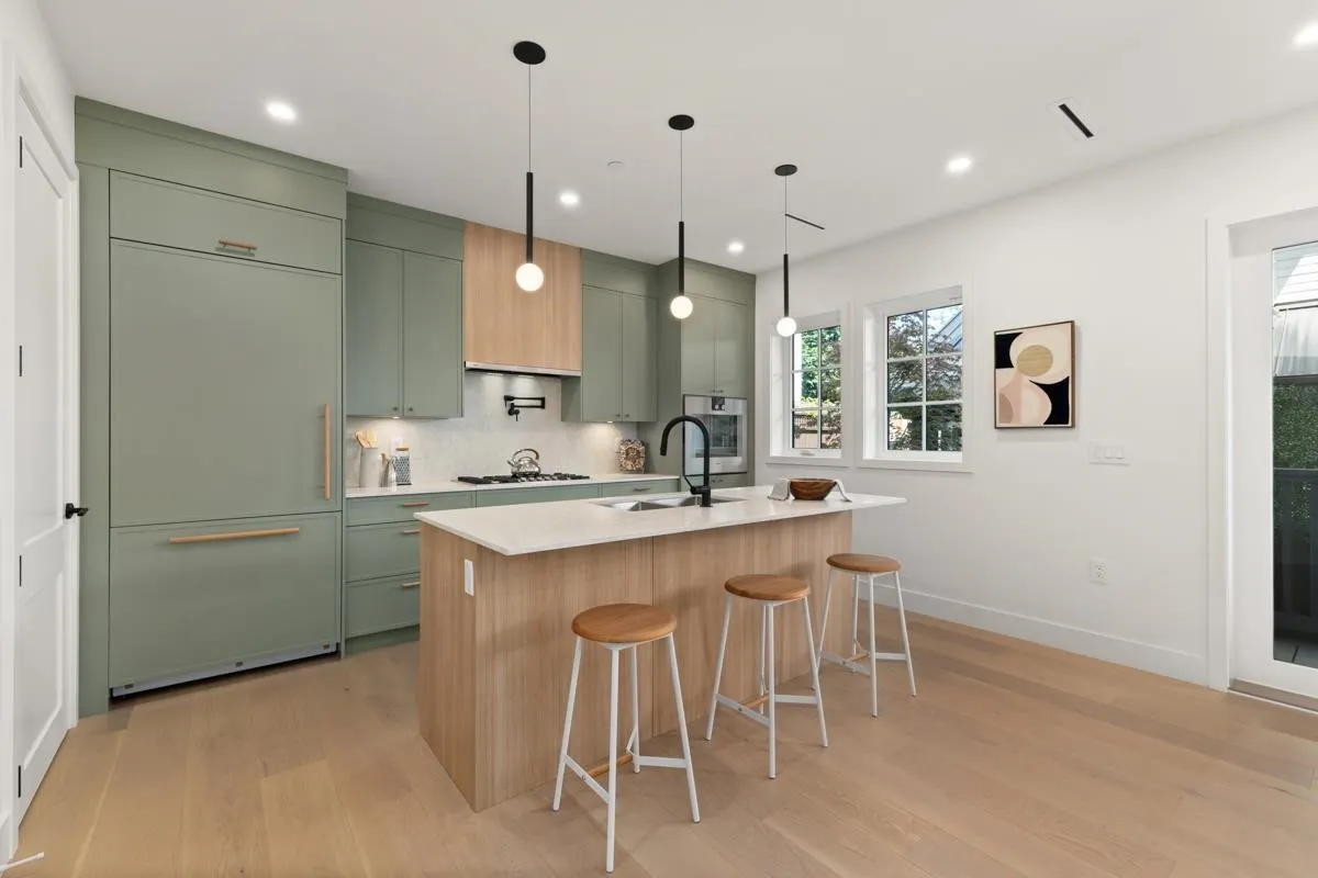 231 W 15th Avenue