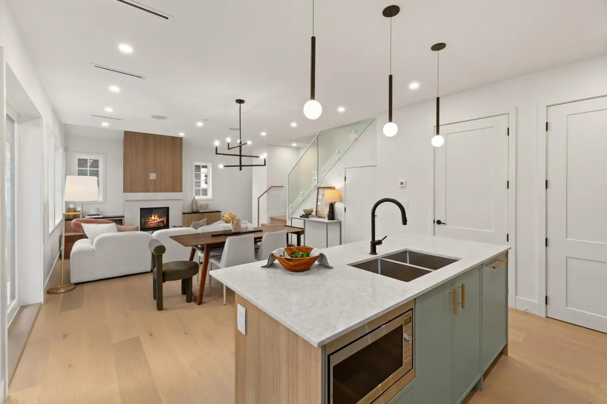 231 W 15th Avenue