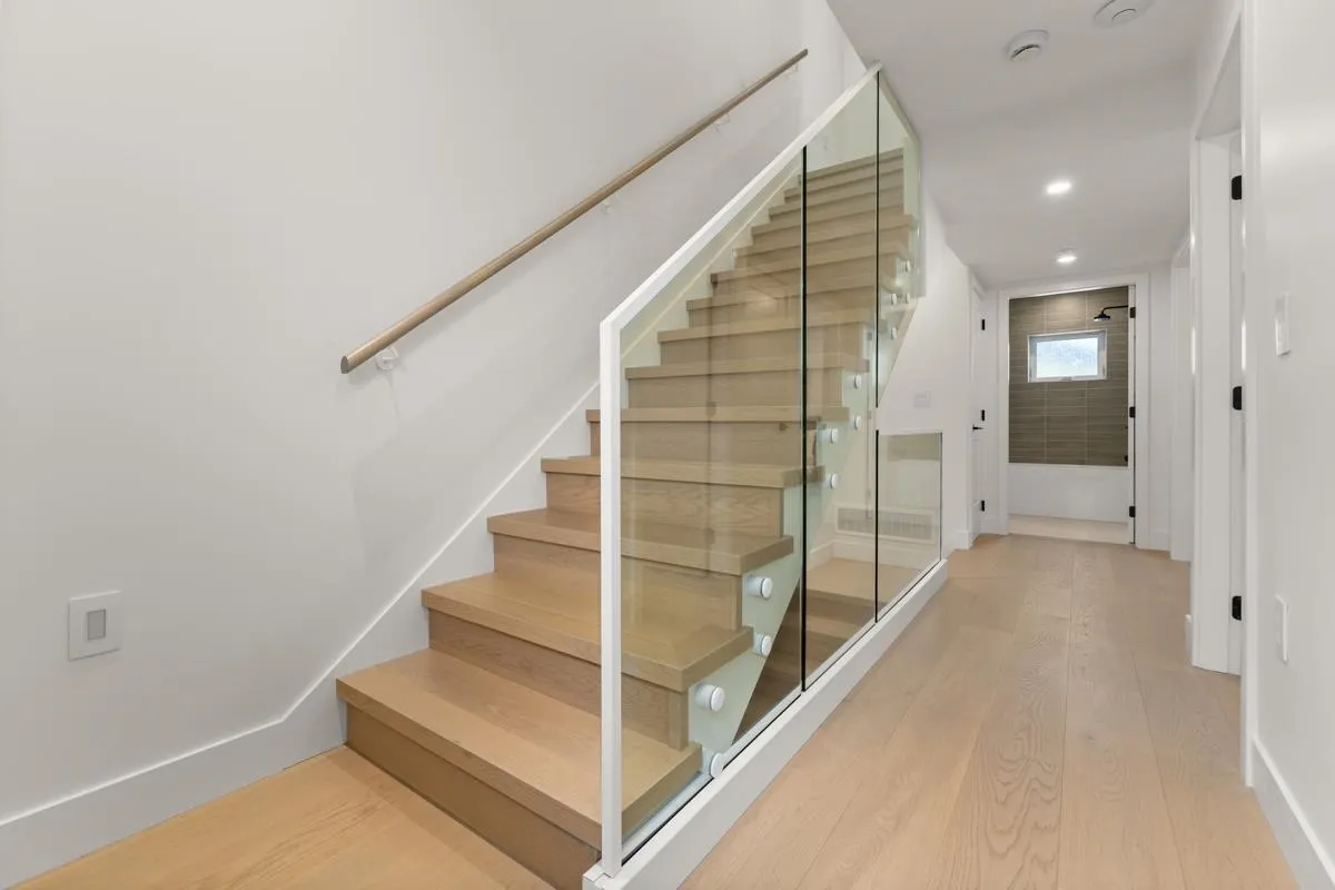 231 W 15th Avenue