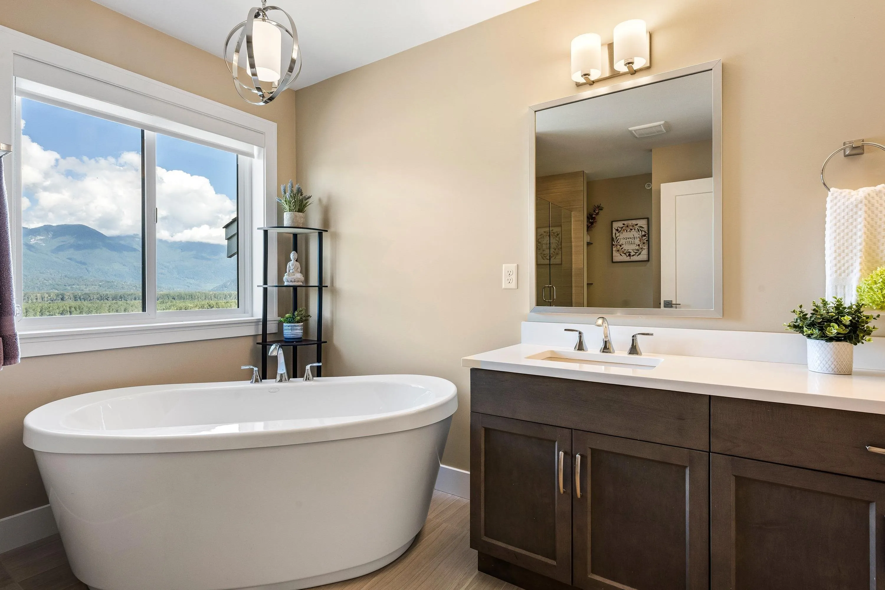 45 43685 Chilliwack Mountain Road