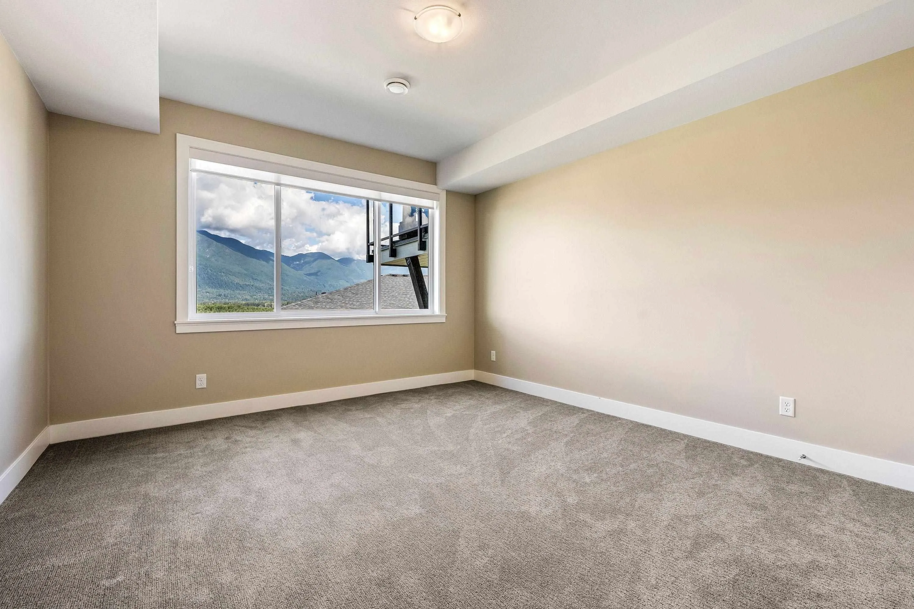 45 43685 Chilliwack Mountain Road