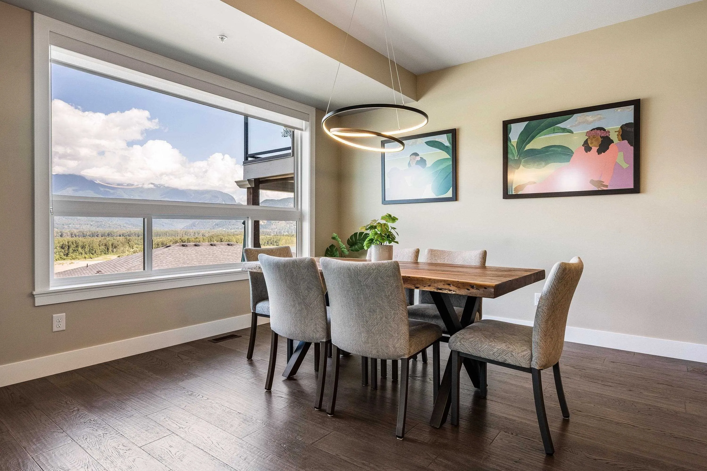 45 43685 Chilliwack Mountain Road
