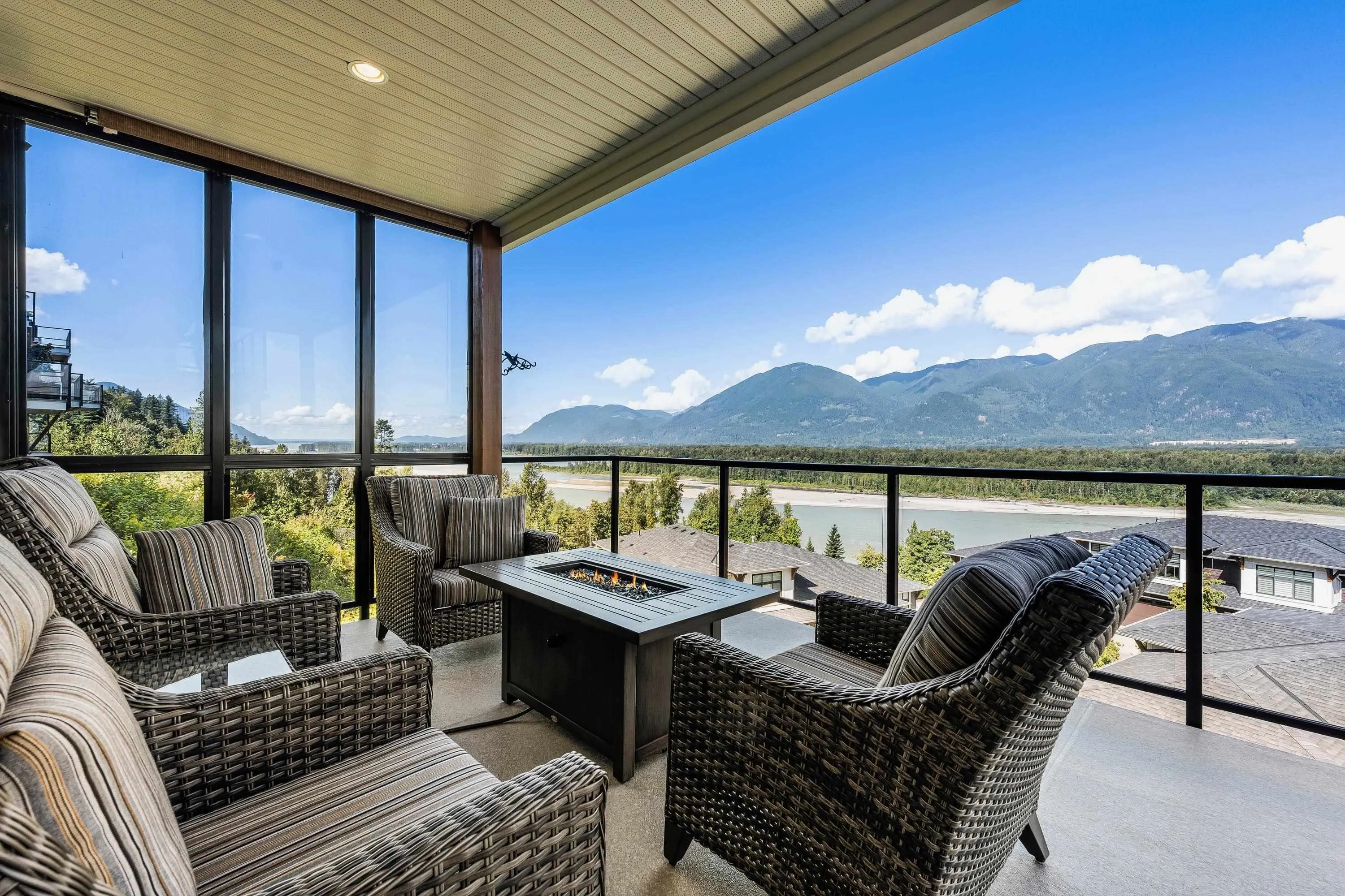 45 43685 Chilliwack Mountain Road