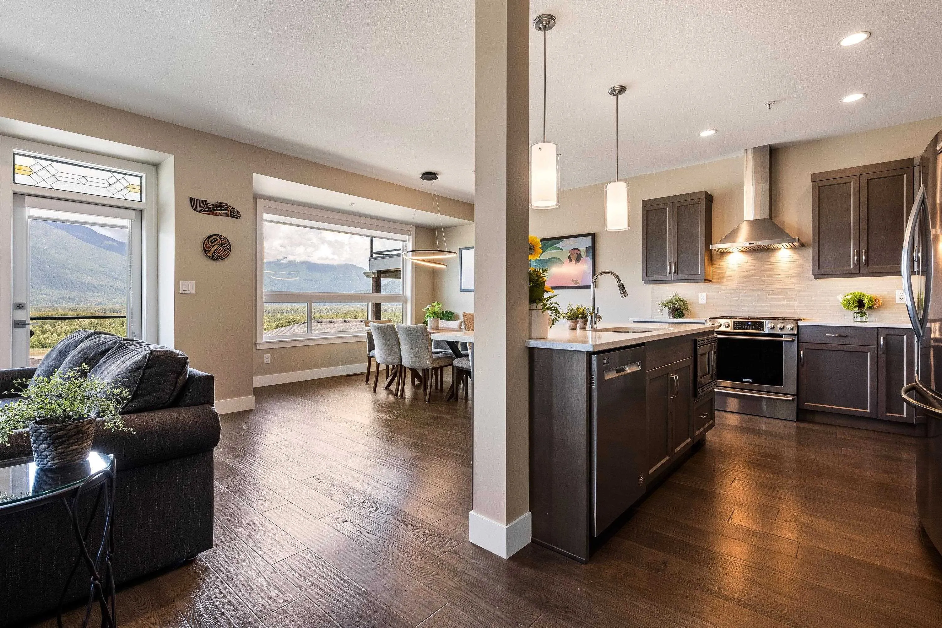 45 43685 Chilliwack Mountain Road