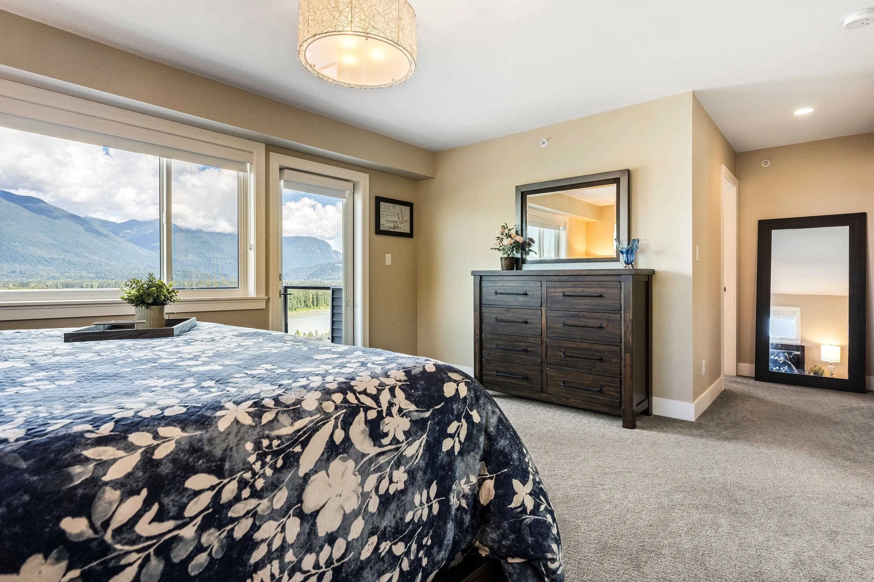45 43685 Chilliwack Mountain Road