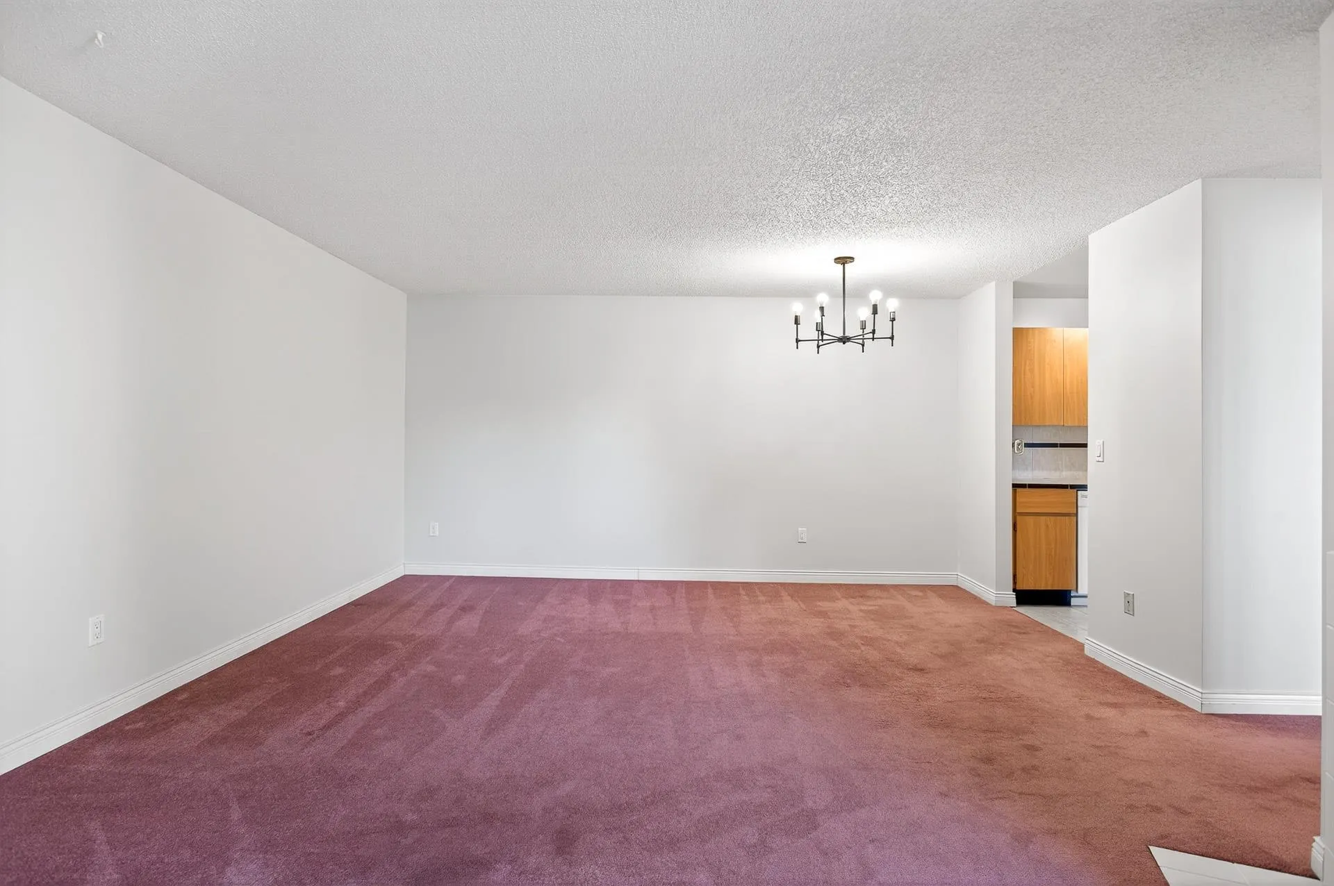 305 615 North Road