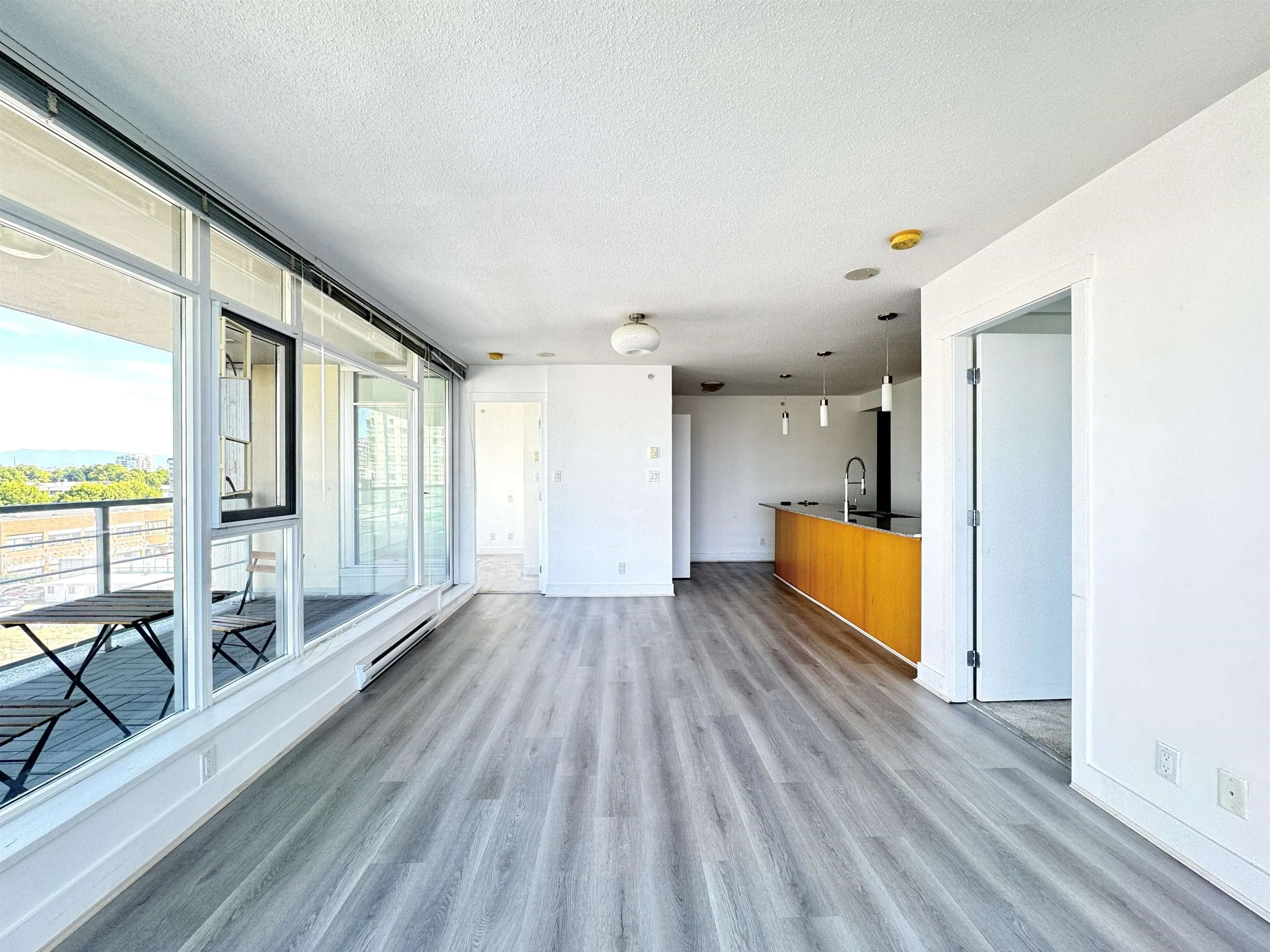 711 8068 Westminster Highway