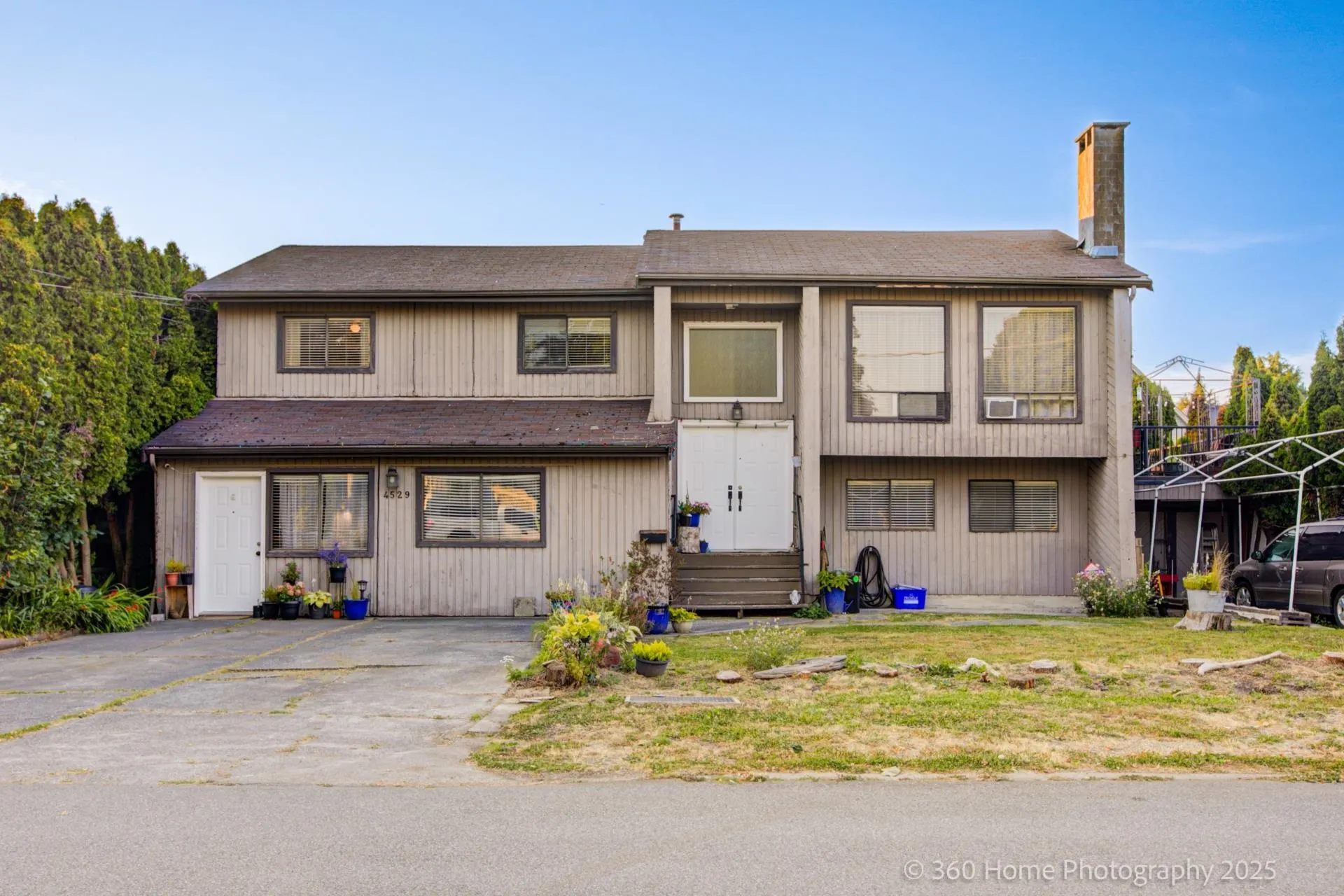4529 Savoy Street
