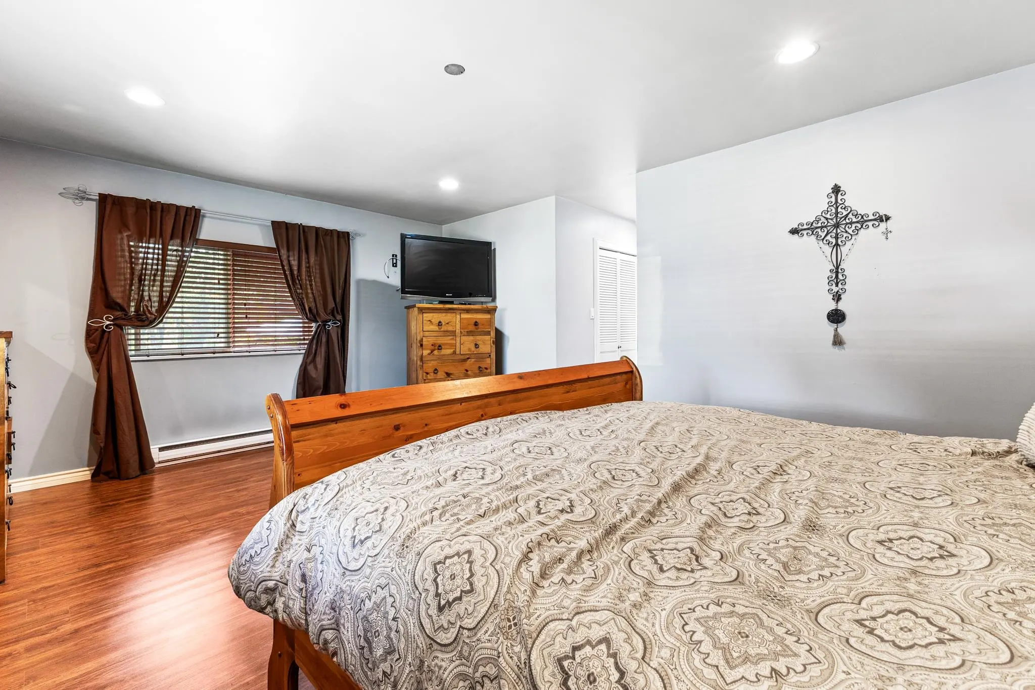605 Laurentian Crescent