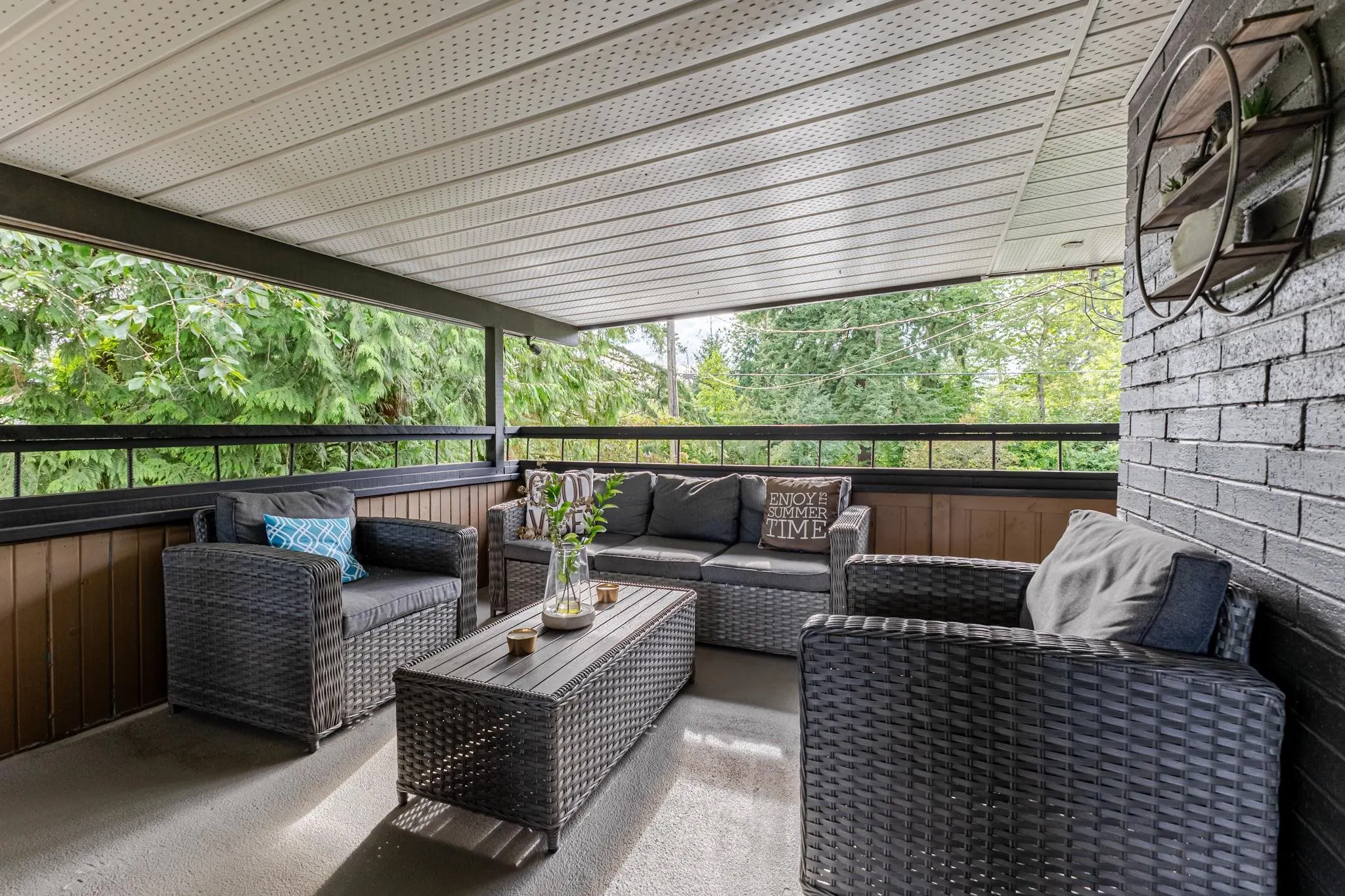 605 Laurentian Crescent