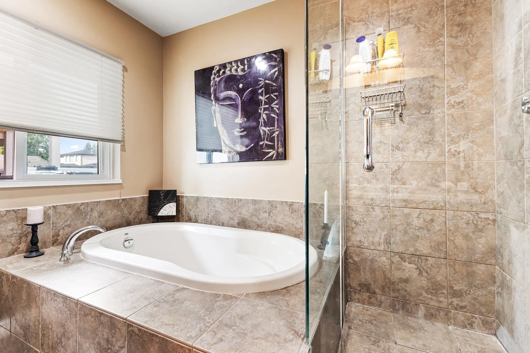 605 Laurentian Crescent