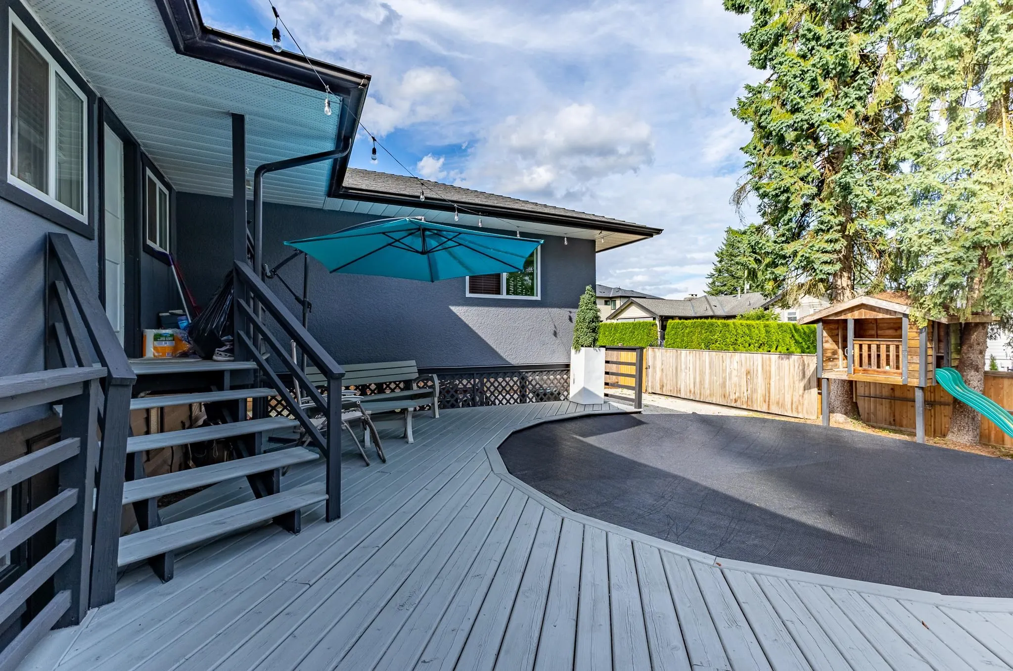 605 Laurentian Crescent