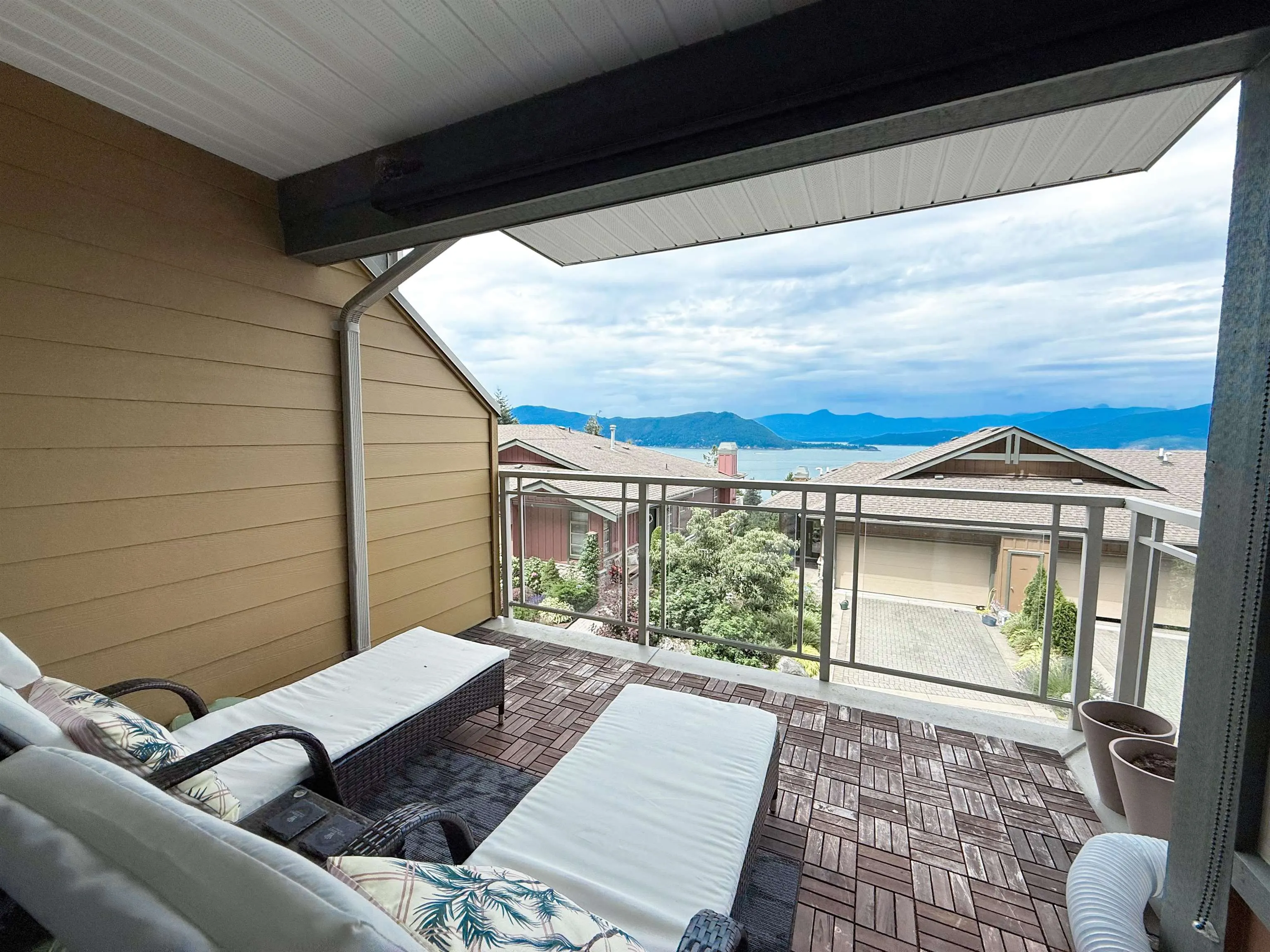 8676 Seascape Drive