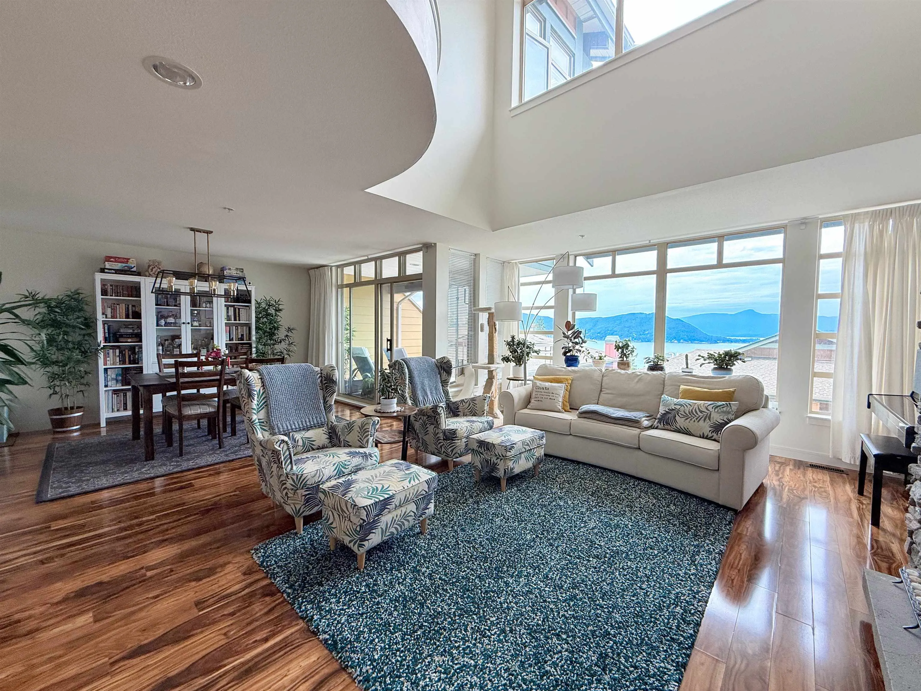 8676 Seascape Drive