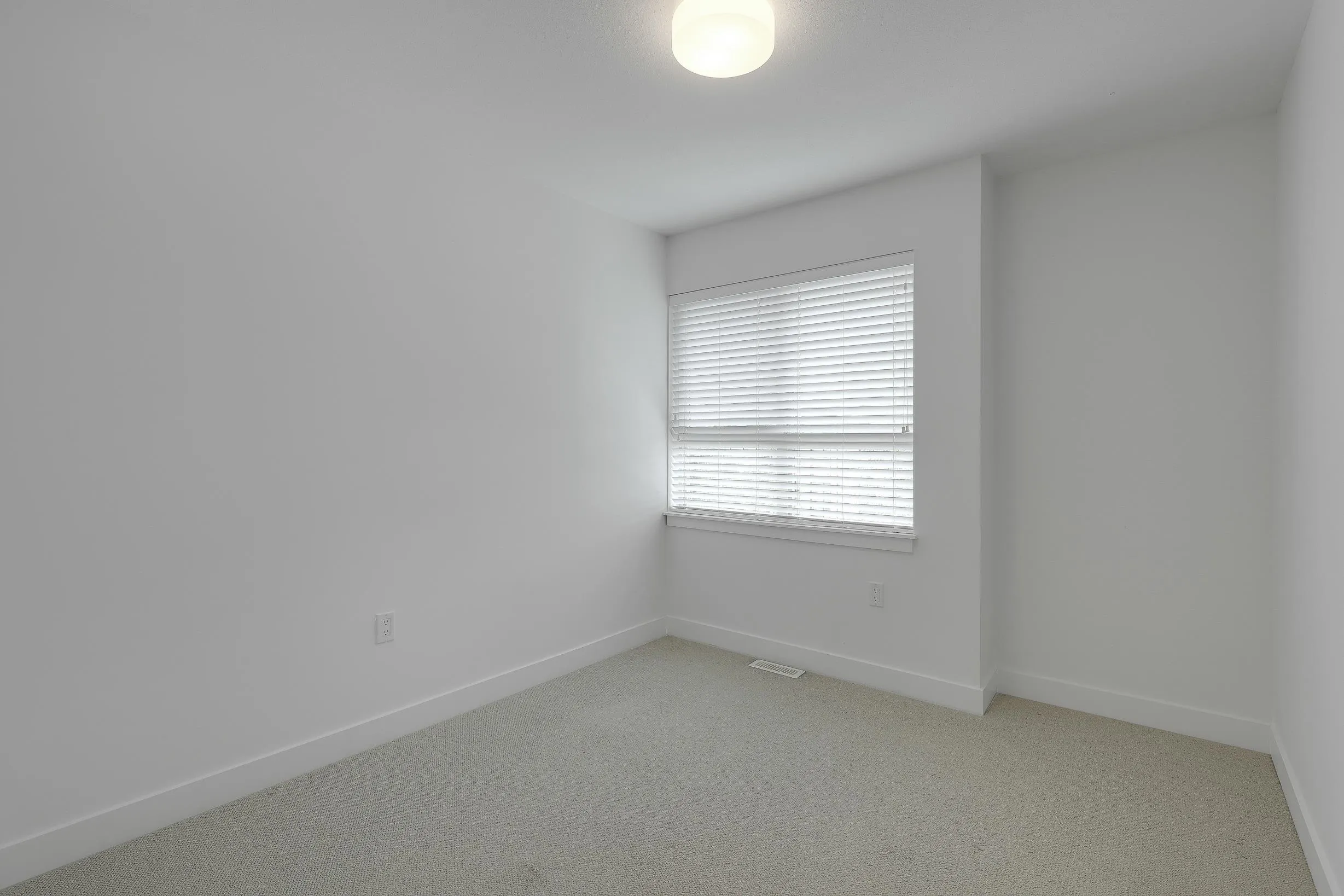 46 8508 204 Street