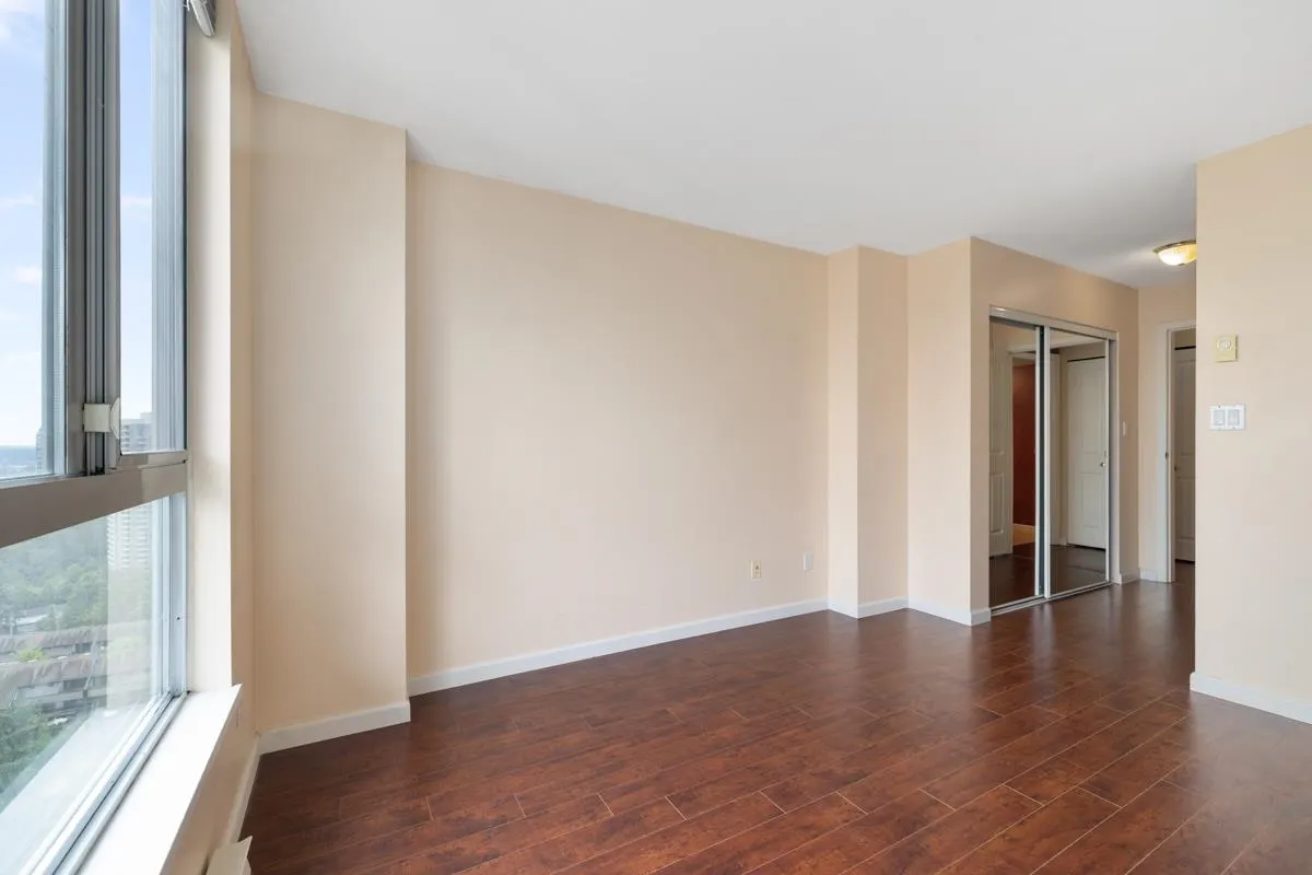 1708 7077 Beresford Street