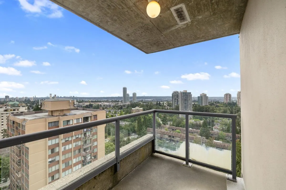 1708 7077 Beresford Street