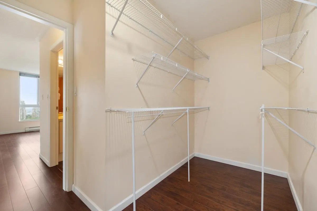 1708 7077 Beresford Street