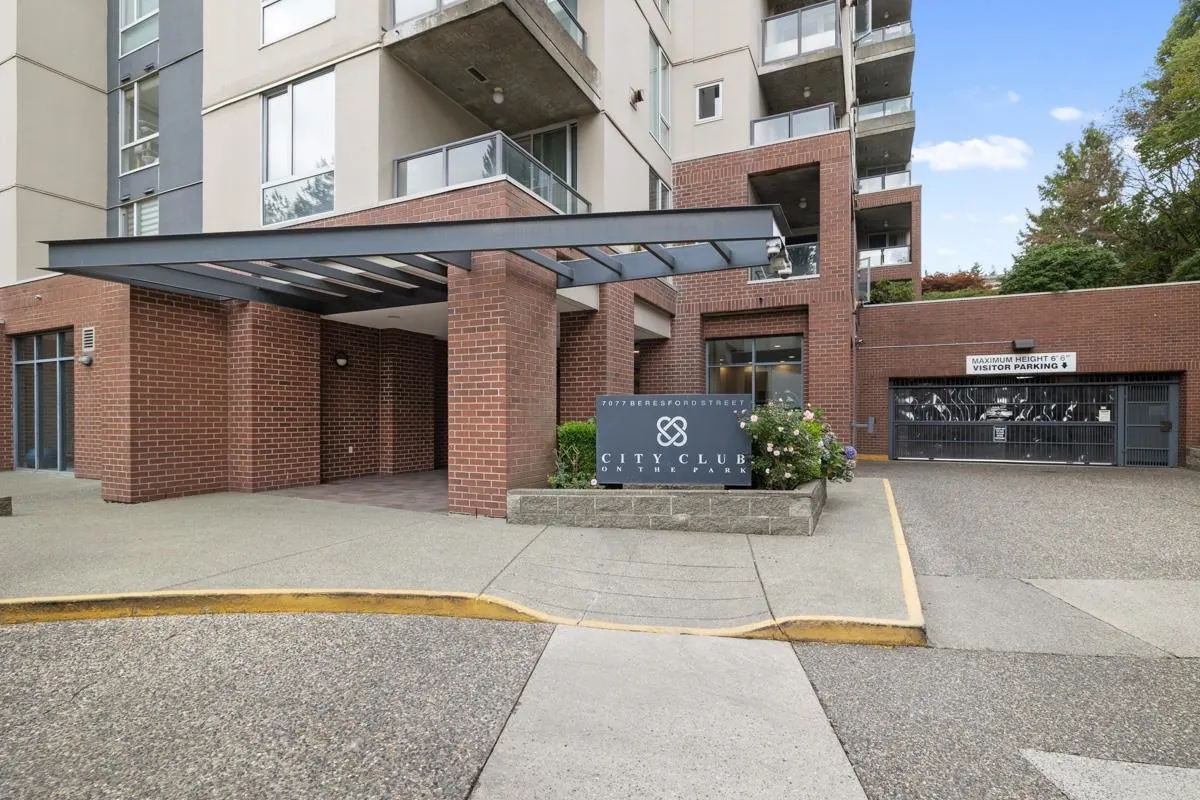1708 7077 Beresford Street