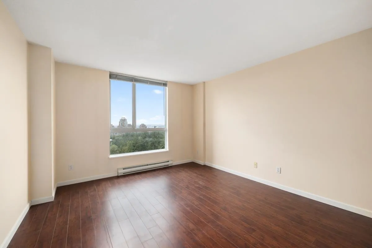 1708 7077 Beresford Street