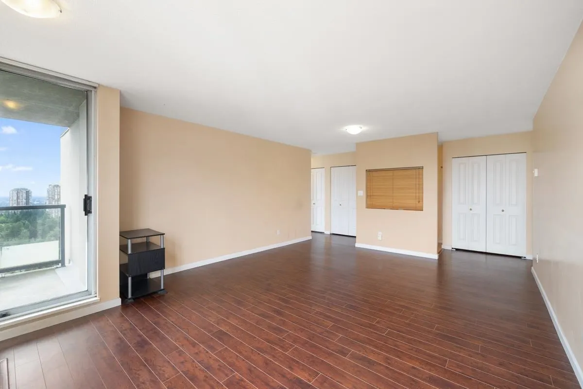 1708 7077 Beresford Street