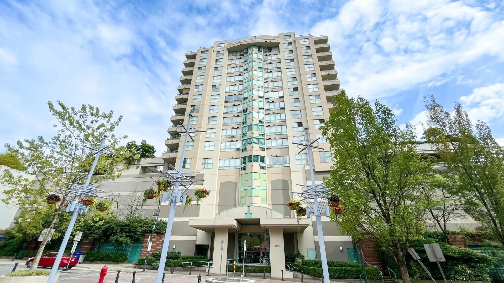 702 728 Princess Street