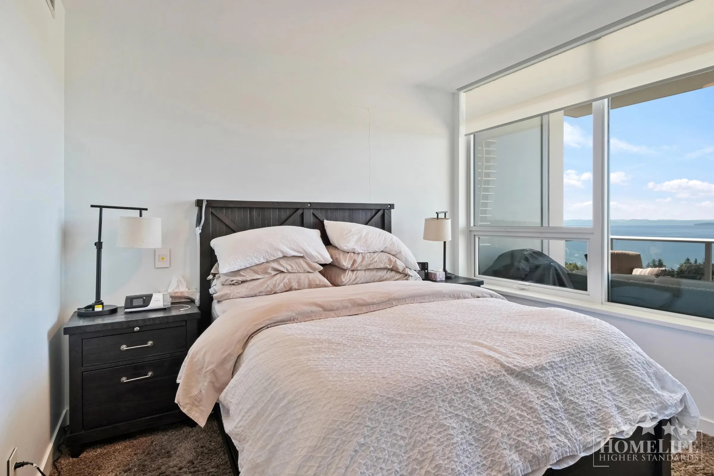 1301 15165 Thrift Avenue
