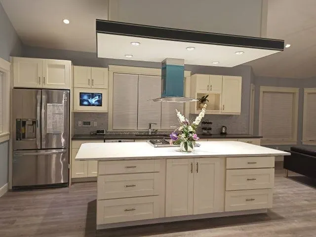 A 4595 Edmonds Drive