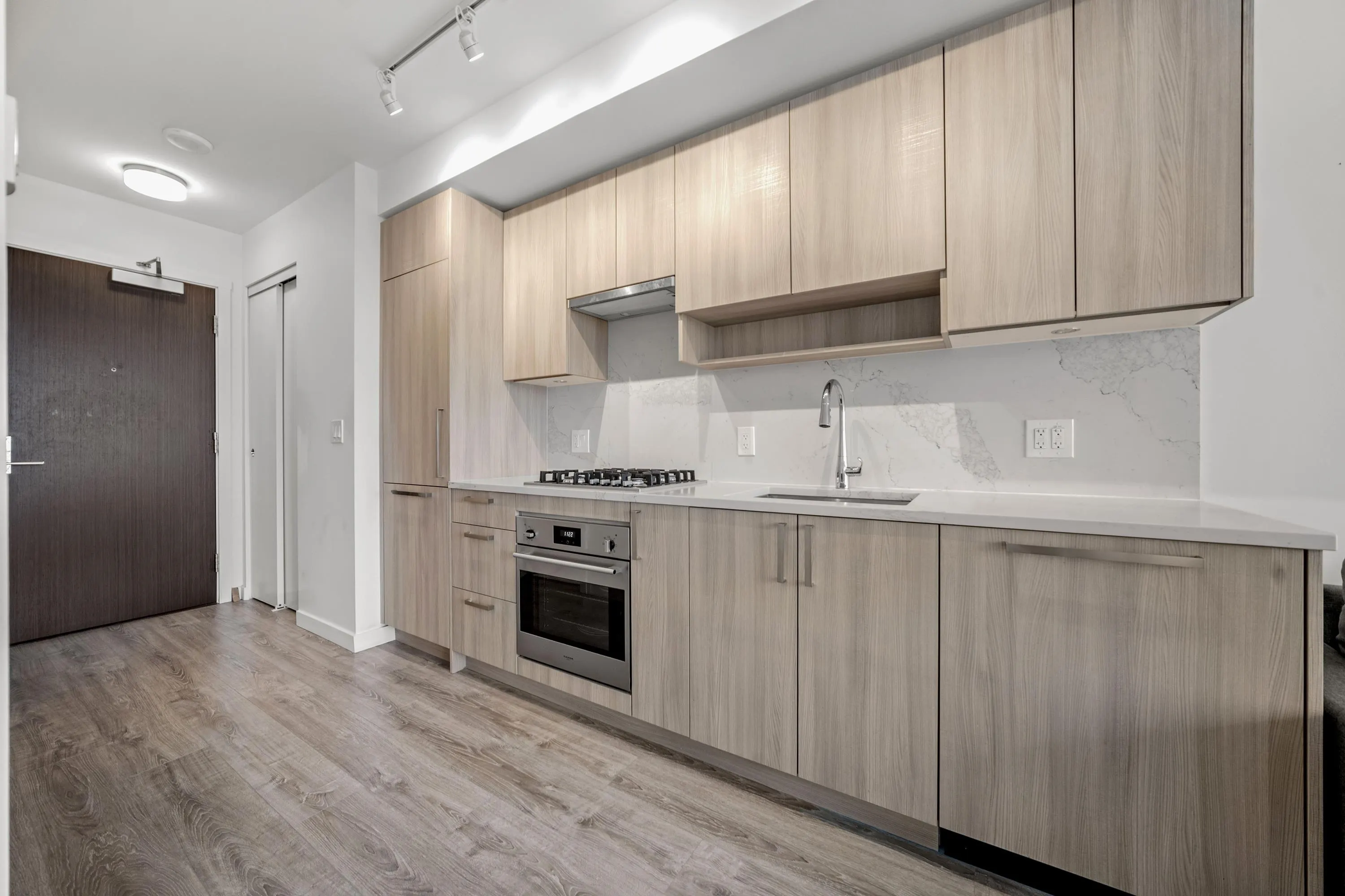 3204 13350 Central Avenue