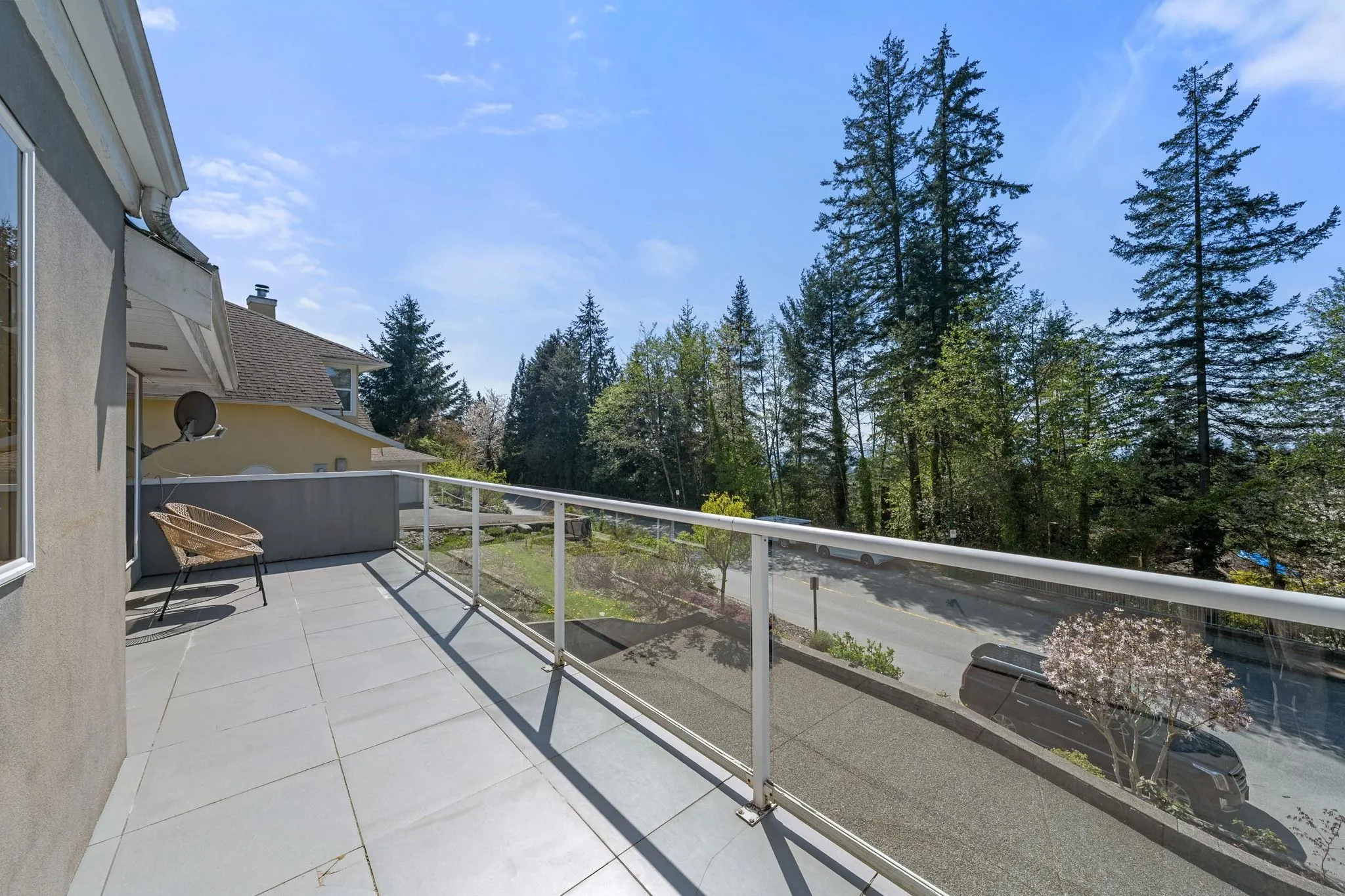 192 Montroyal Boulevard