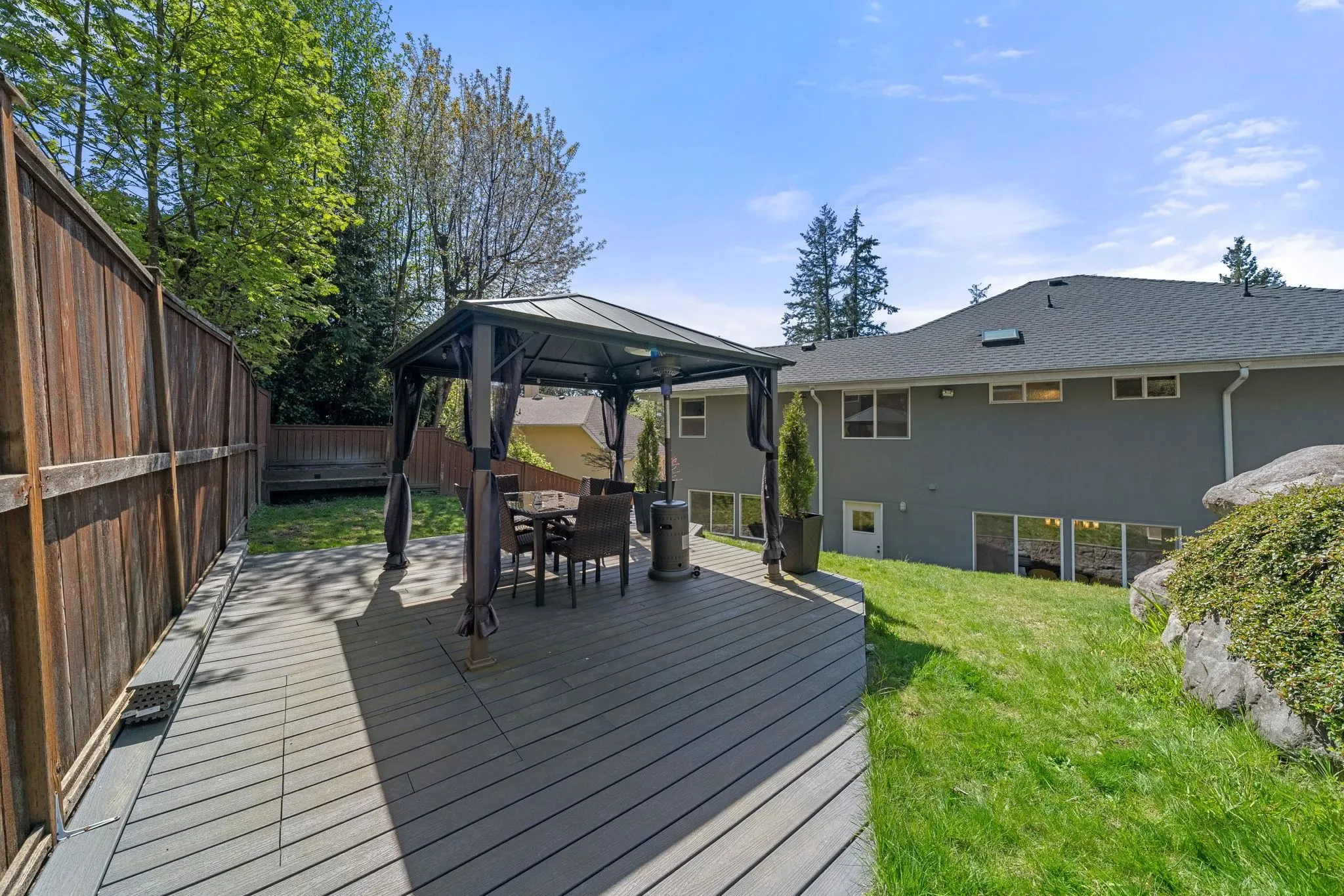 192 Montroyal Boulevard
