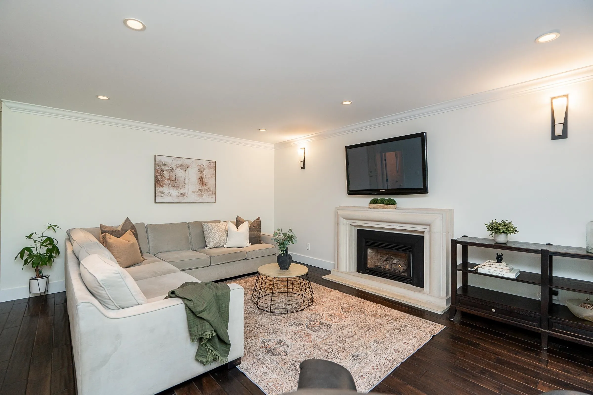 949 Fresno Place