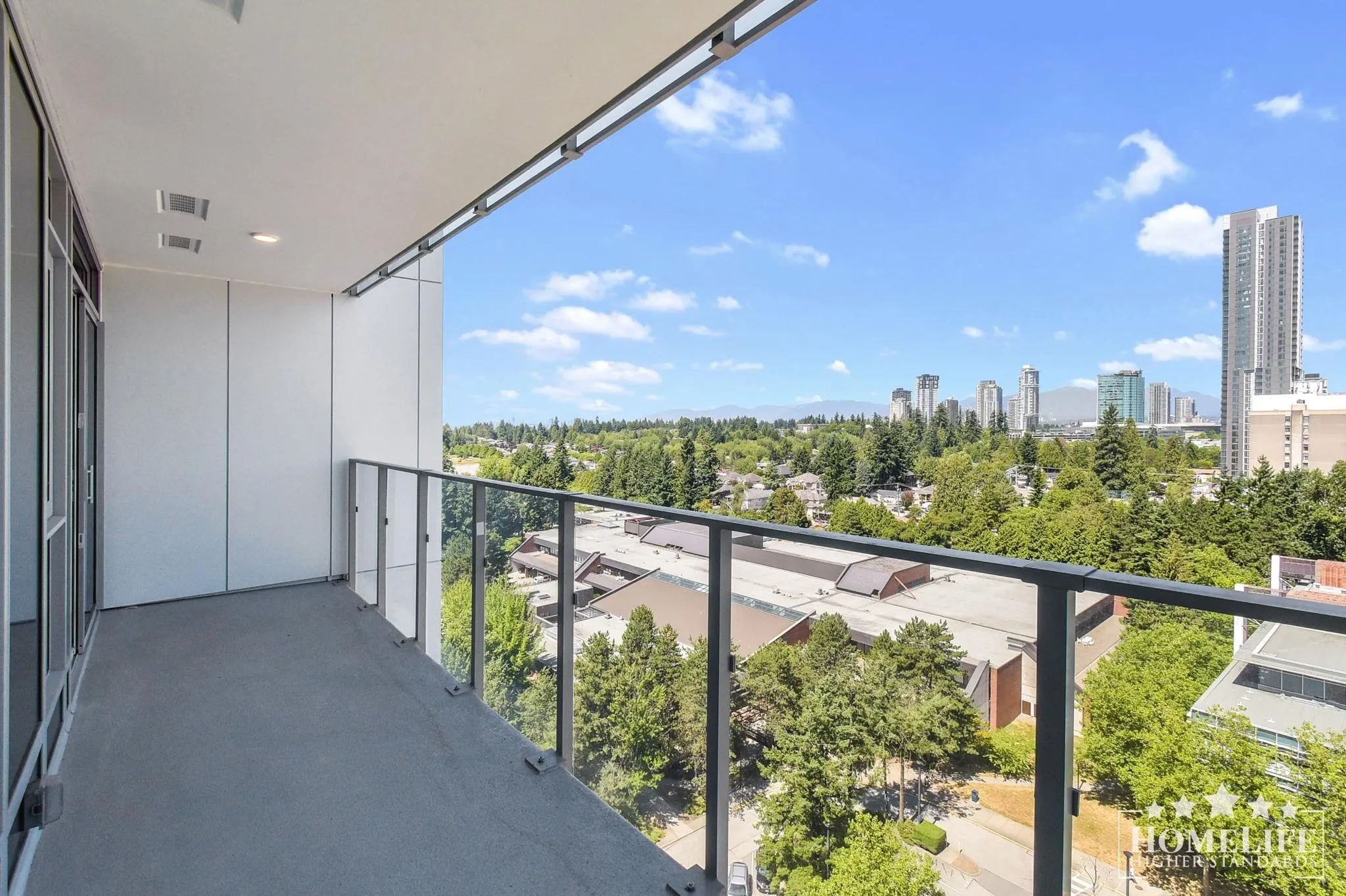 1605 9675 King George Boulevard