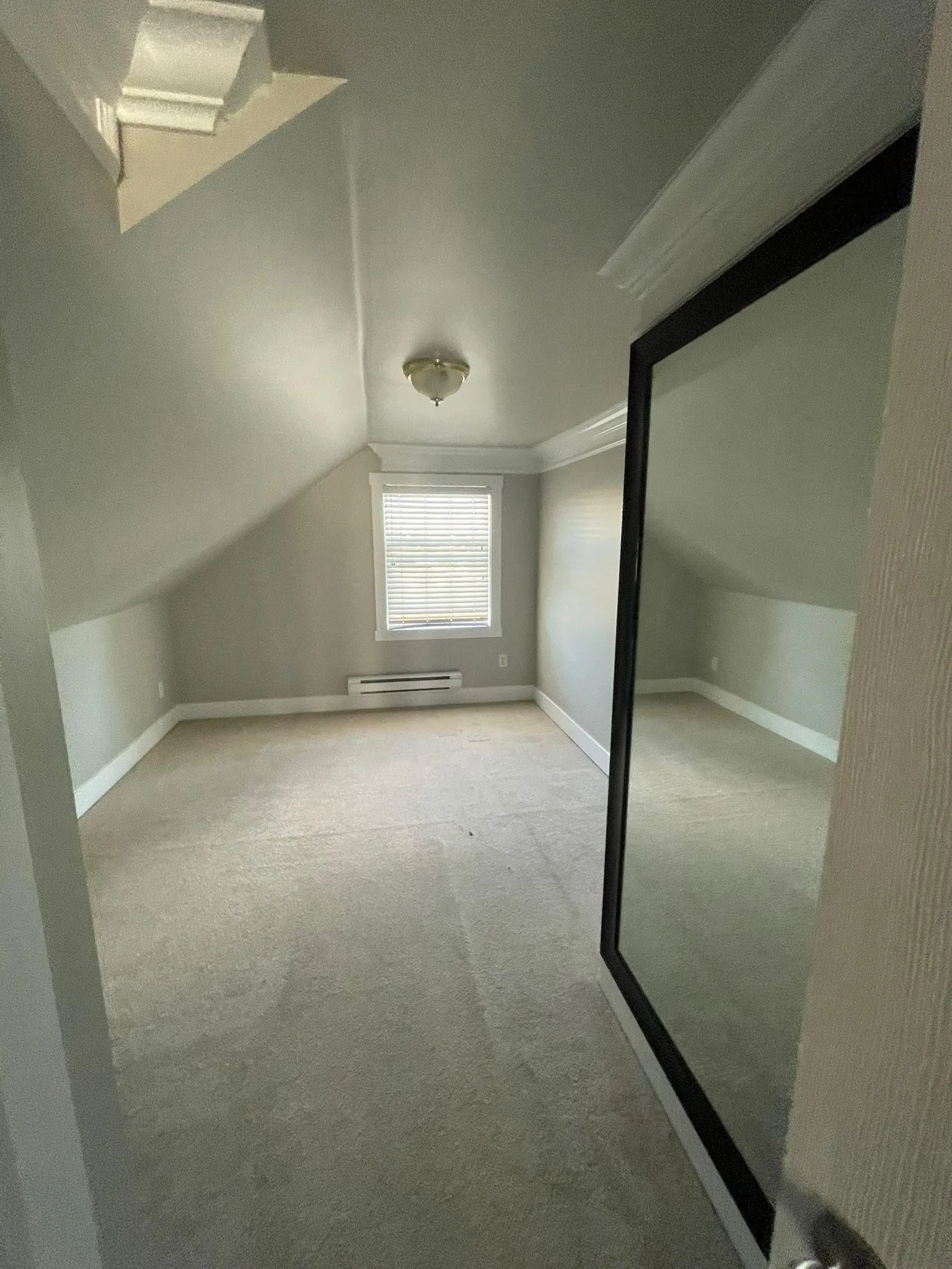 7505 Kingsway