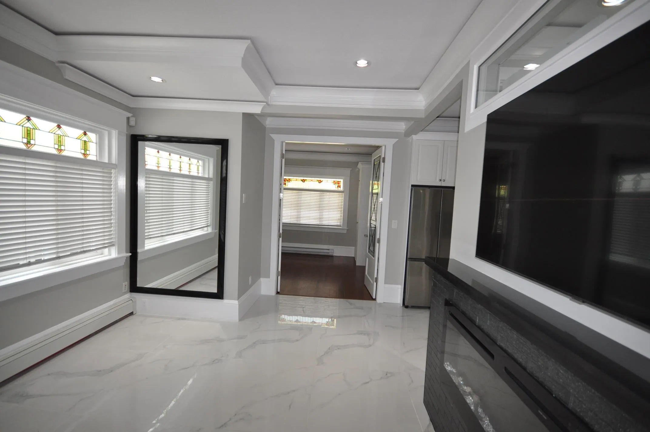 7505 Kingsway